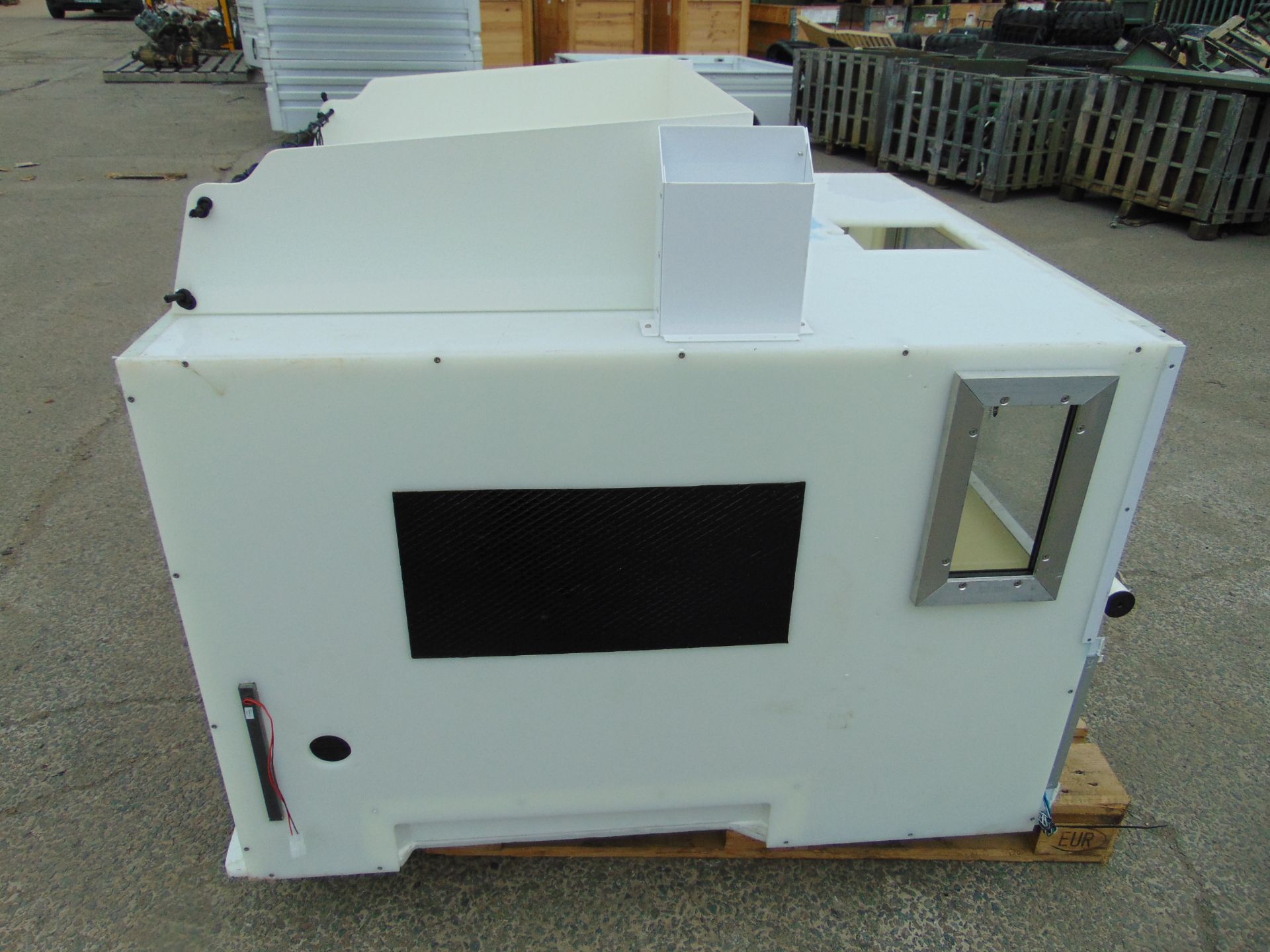 Double Dog Cage with Electronic Feeding Hatches - Image 5 of 13