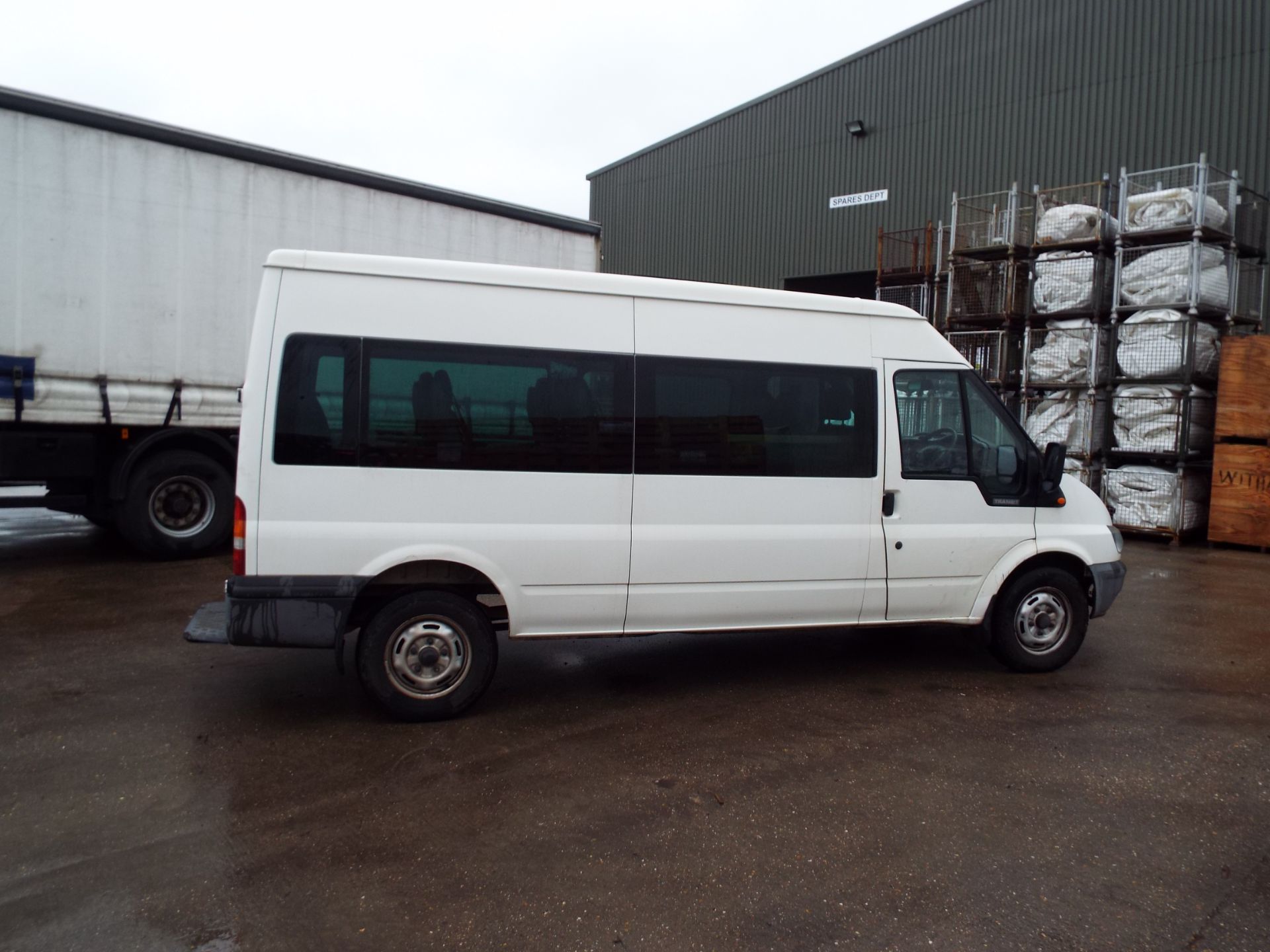 Ford Transit 11 Seat Minibus - Image 8 of 20