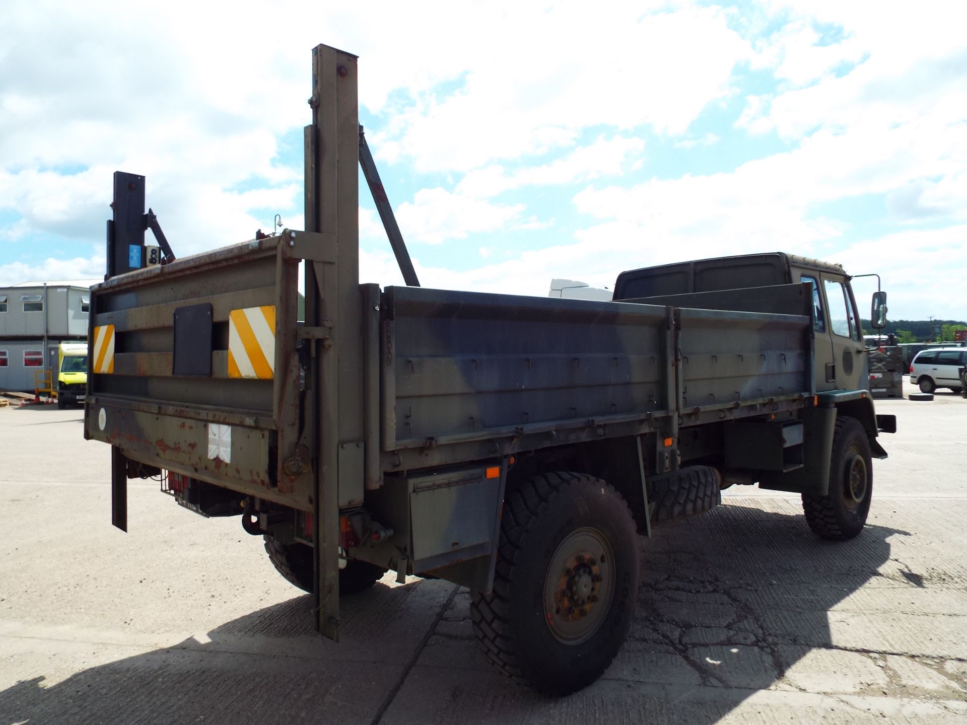 Leyland Daf 45/150 4 x 4 with Ratcliff 1000Kg Tail Lift - Image 7 of 20