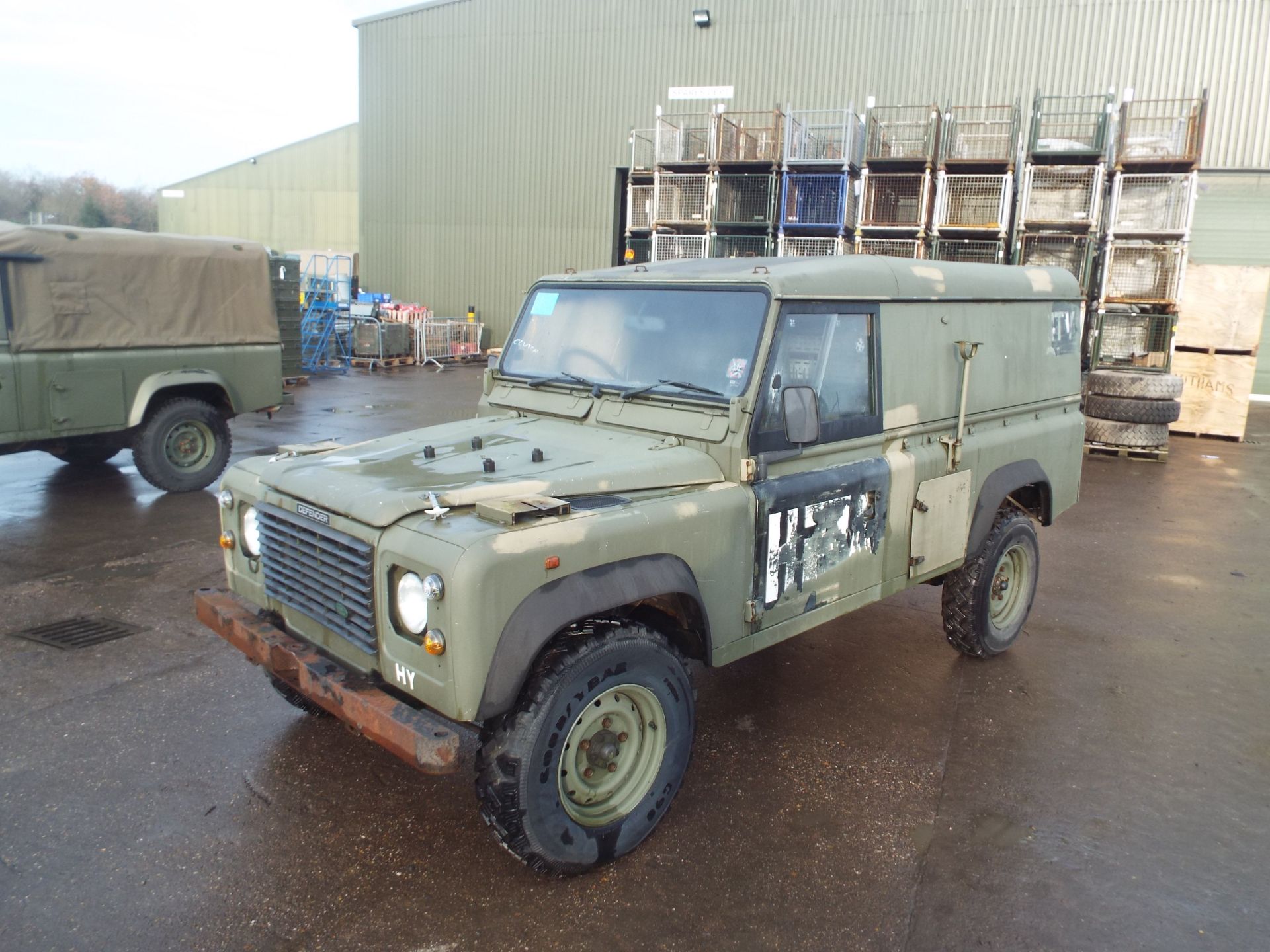 Land Rover Defender 110 Hard Top - R380 Gearbox - Image 3 of 23