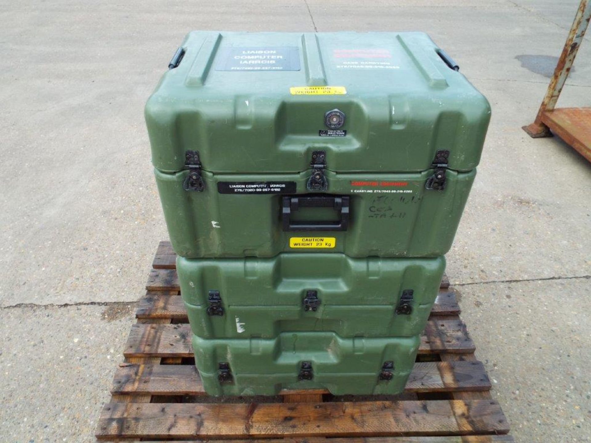 3 x Heavy Duty Military Stacking Transit / Storage Cases - Image 2 of 12