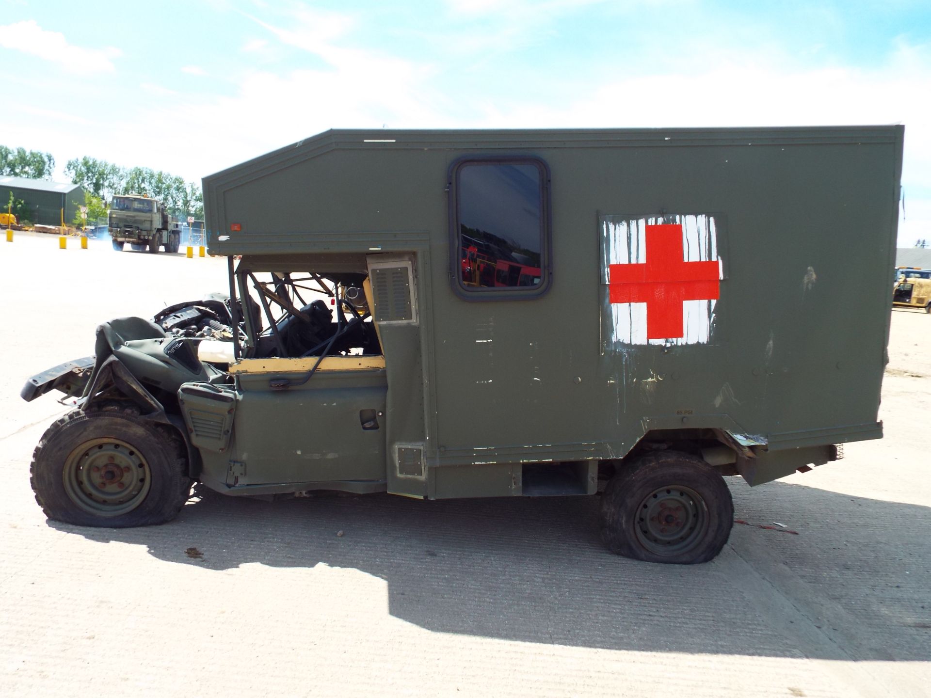 Military Specification Land Rover Wolf 130 Ambulance - Bild 4 aus 20