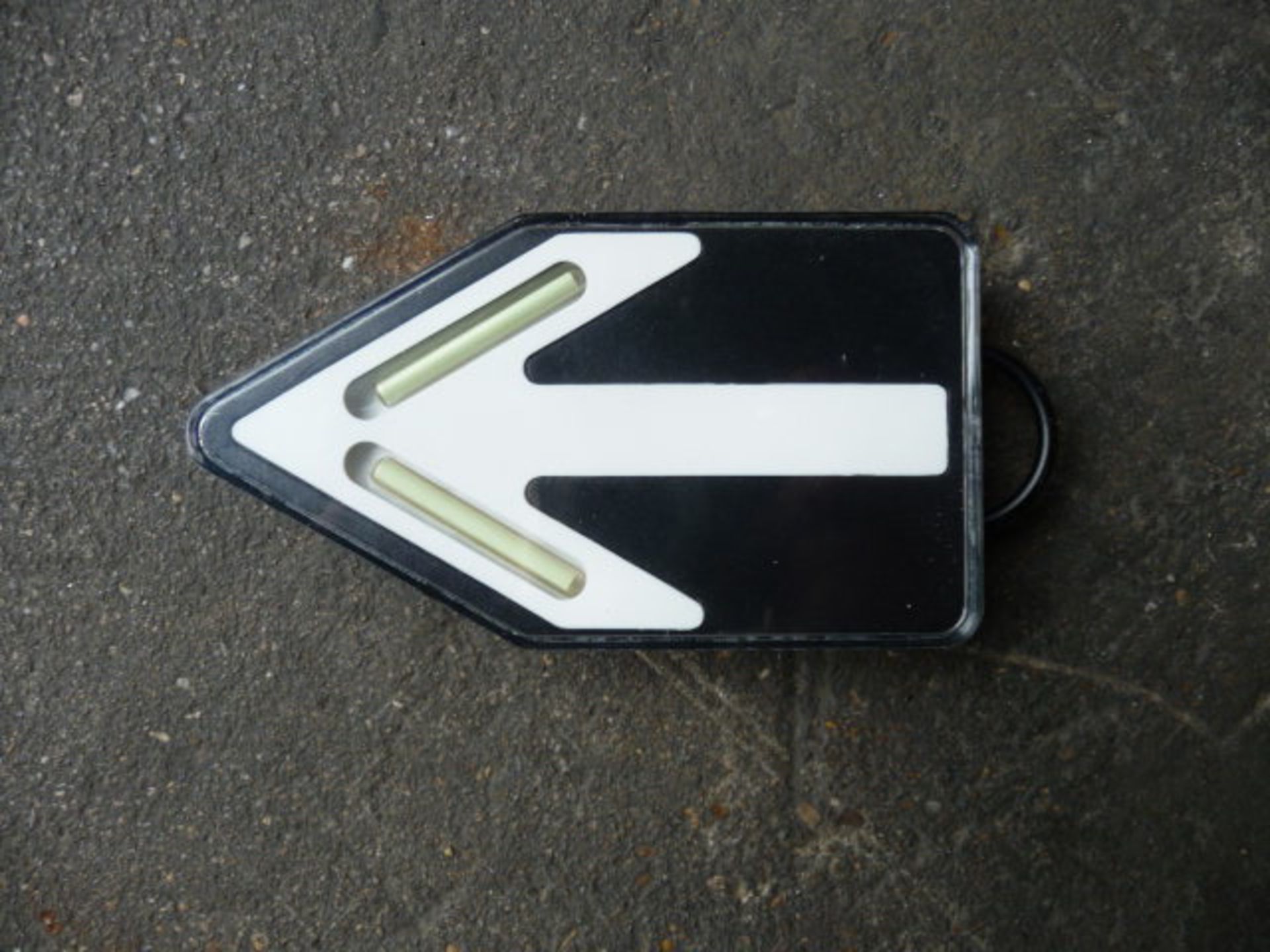 10 x British Army Glow In The Dark Route Markers - Image 2 of 3