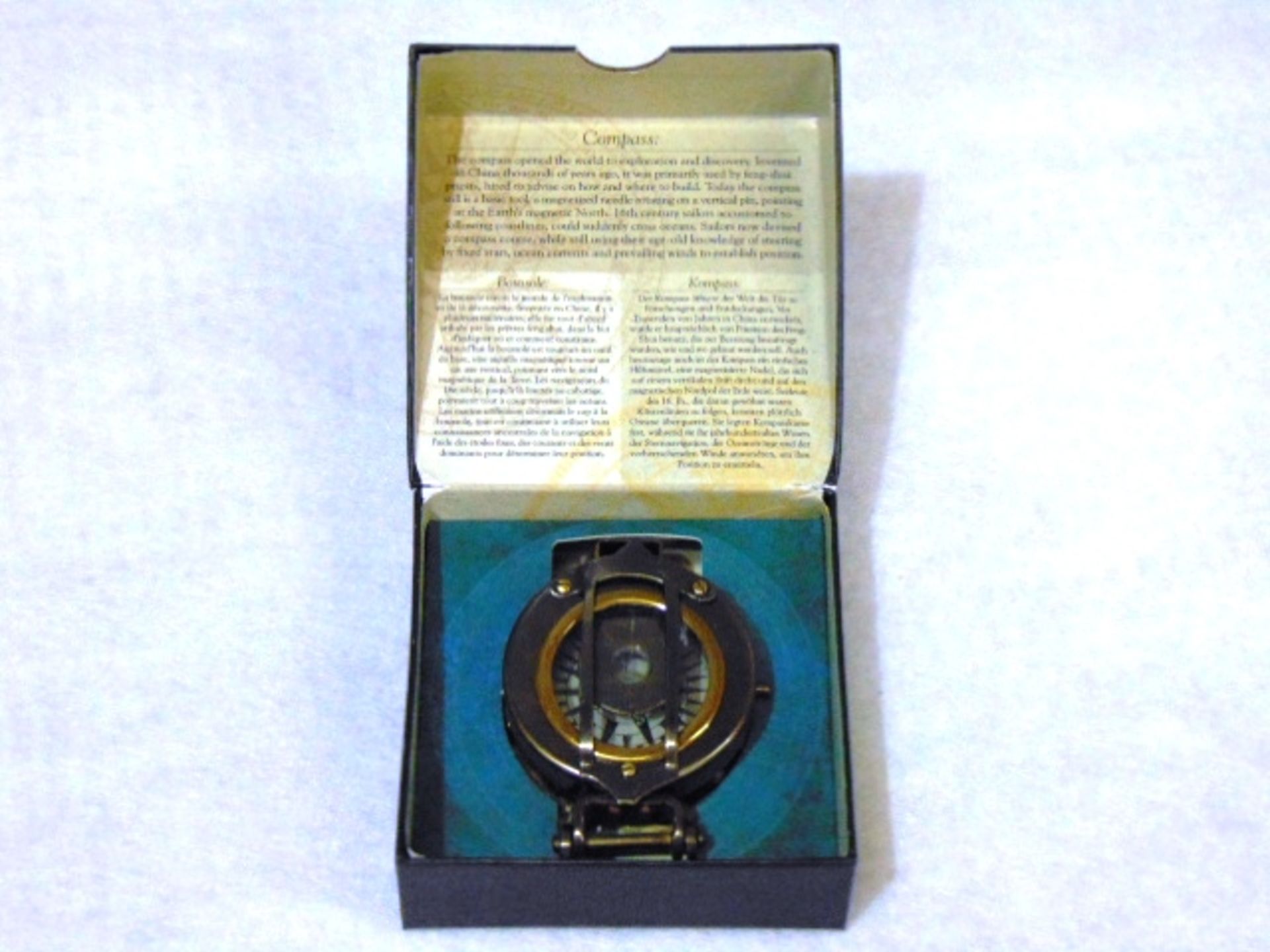 WWII Replica Brass Pocket Compass - Bild 2 aus 8