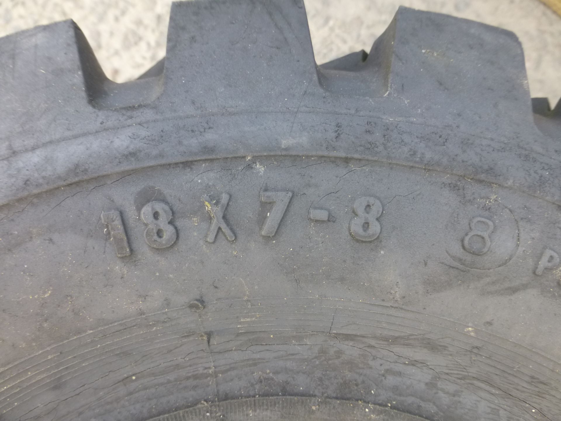 14 x Mixed 18x7-8 Continental and Widewall Tyres - Image 8 of 8
