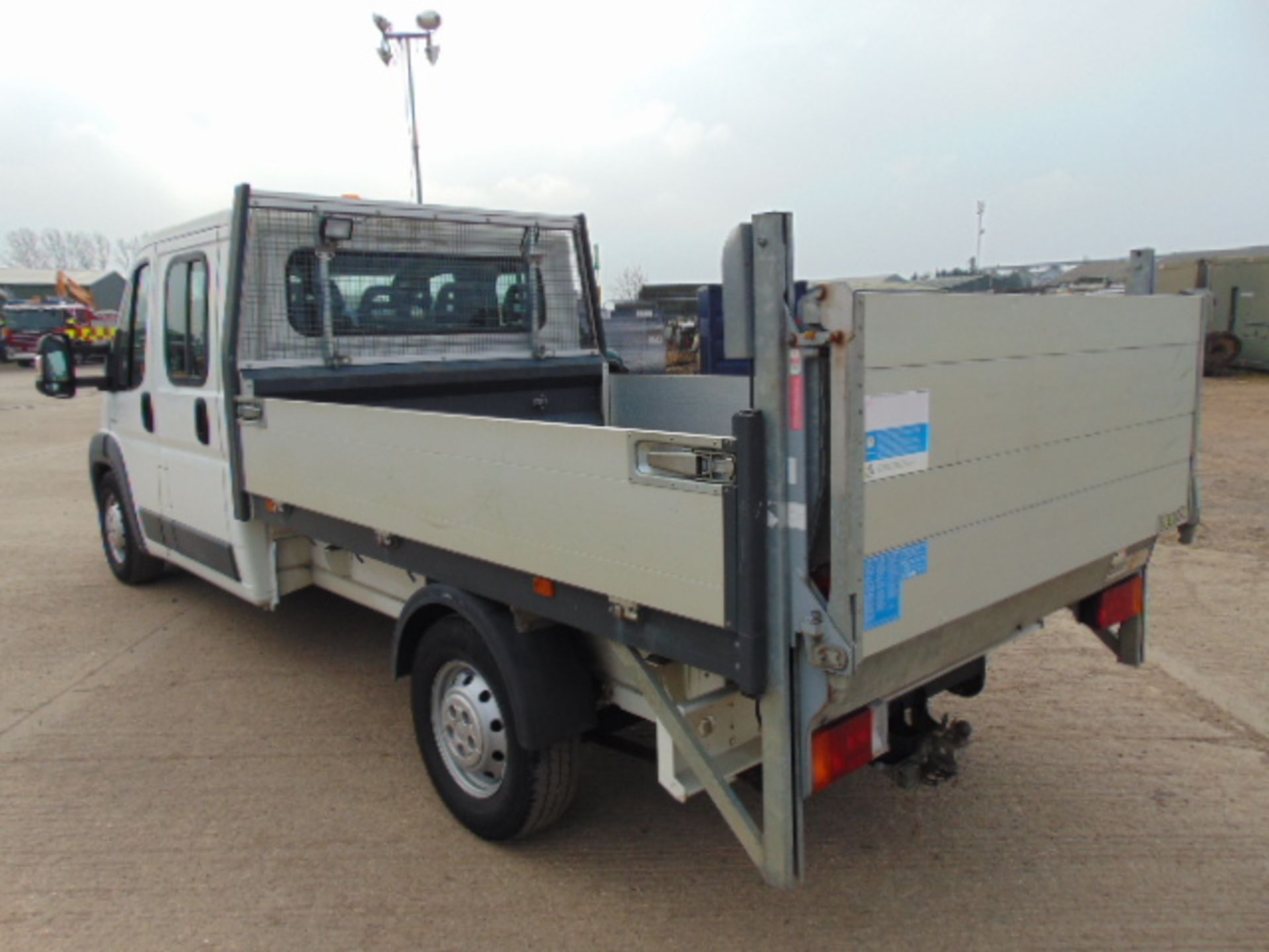 Citroen Relay 7 Seater Double Cab Dropside Pickup with 500kg Ratcliff Palfinger Tail Lift - Image 5 of 27