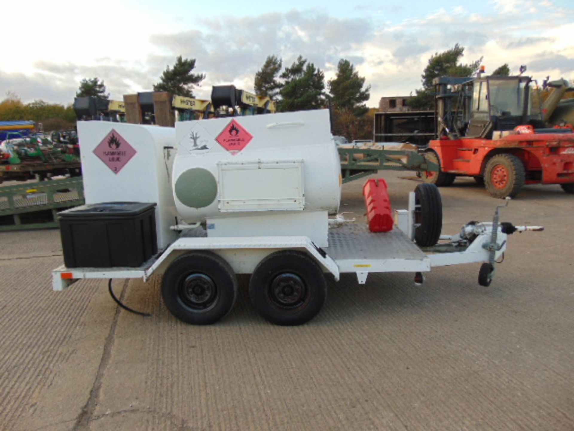 Fluid Transfer LTD 950Ltr Aviation/Fuel Bowser Trailer - Image 5 of 17