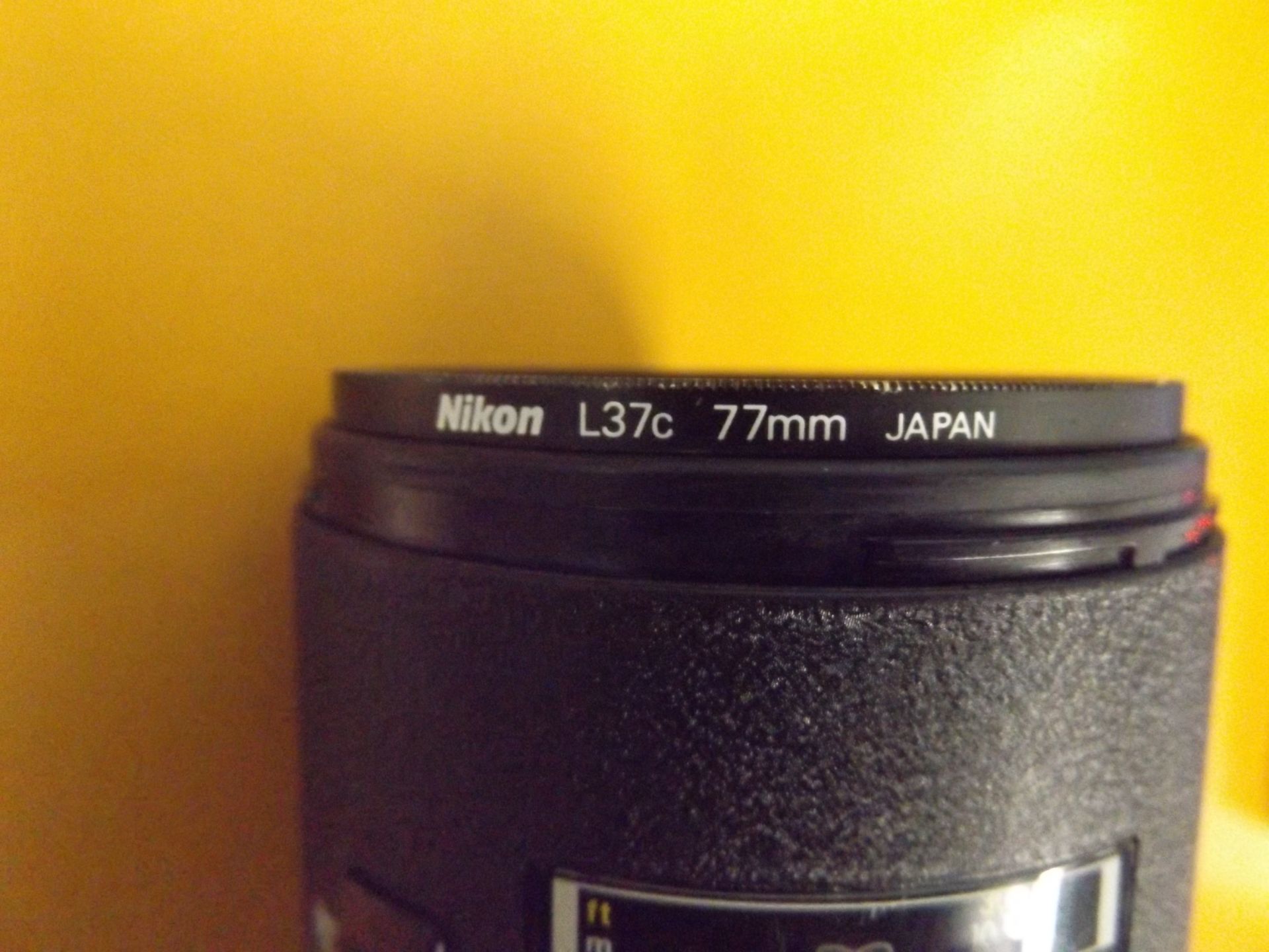 Nikon ED AF Nikkor 80-200mm 1:2.8 D Lense with Leather Case - Image 9 of 10