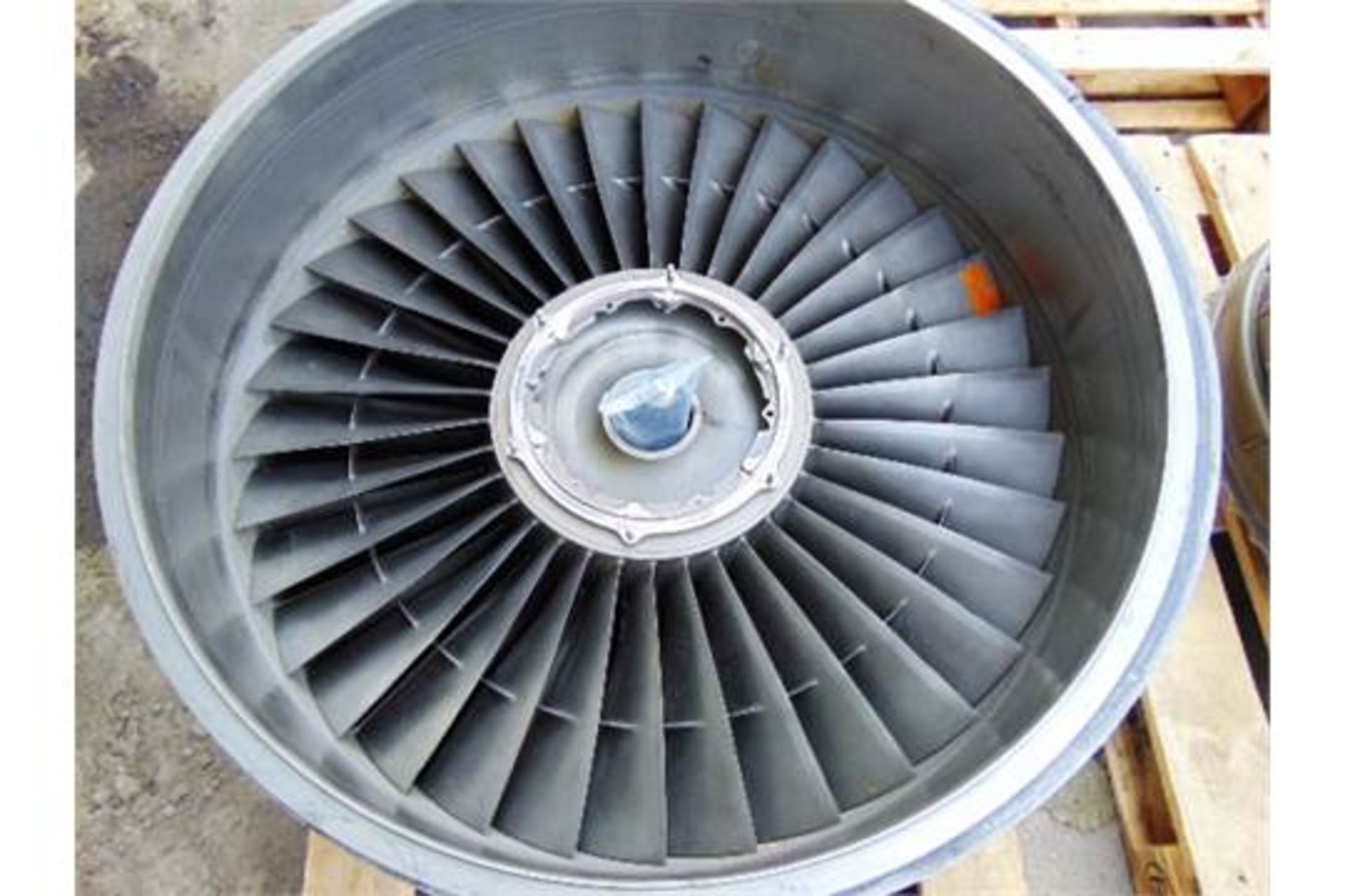 Tornado Supersonic Fighter LP1 Jet Engine Rolls Royce RB199 Titanium Main Fan Assy - Image 2 of 5