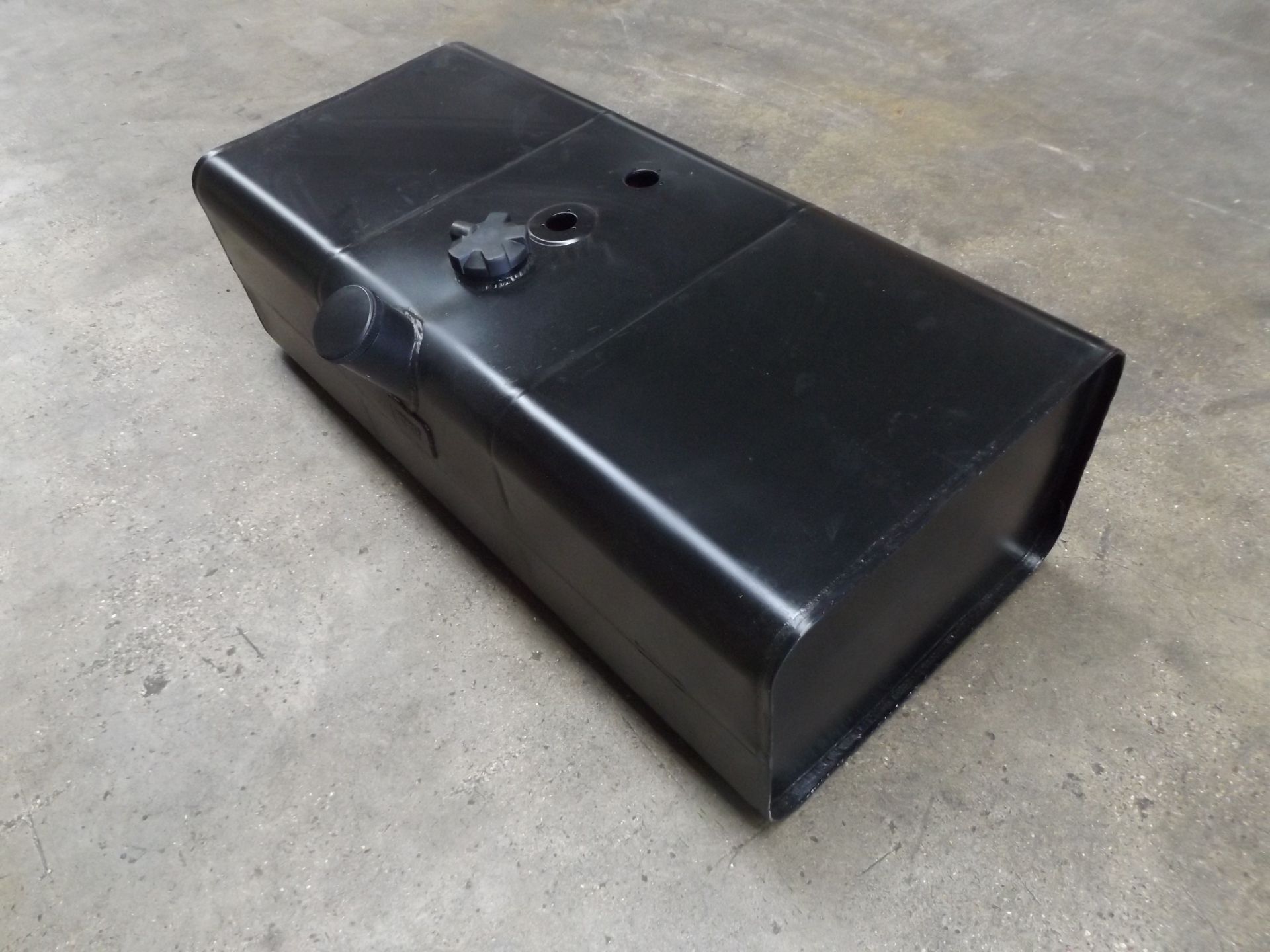 Acmat Fuel Tank