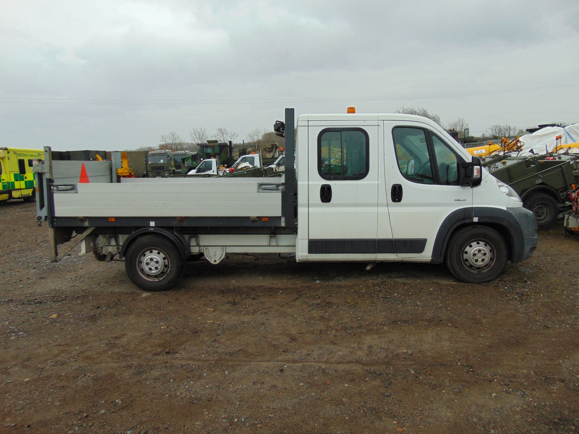 Citroen Relay 7 Seater Double Cab Dropside Pickup - Image 7 of 15