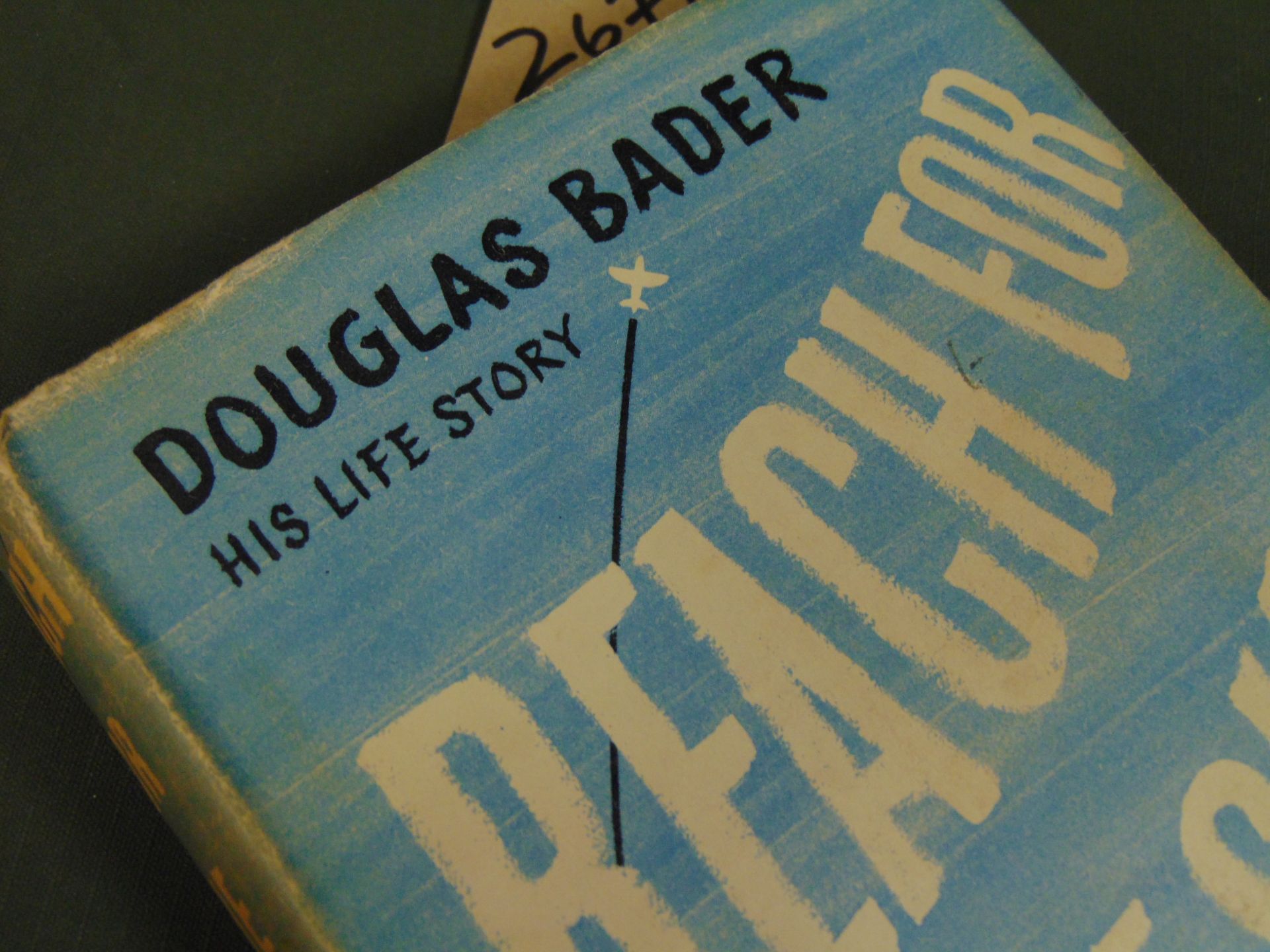 1954 Copy of REACH FOR THE SKY, Douglas Bader Life Story - Image 2 of 5