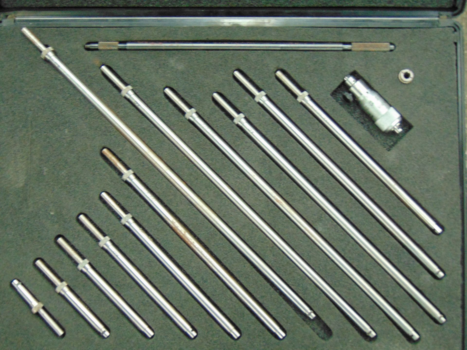 Inside Caliper Micrometer Set - Image 2 of 5