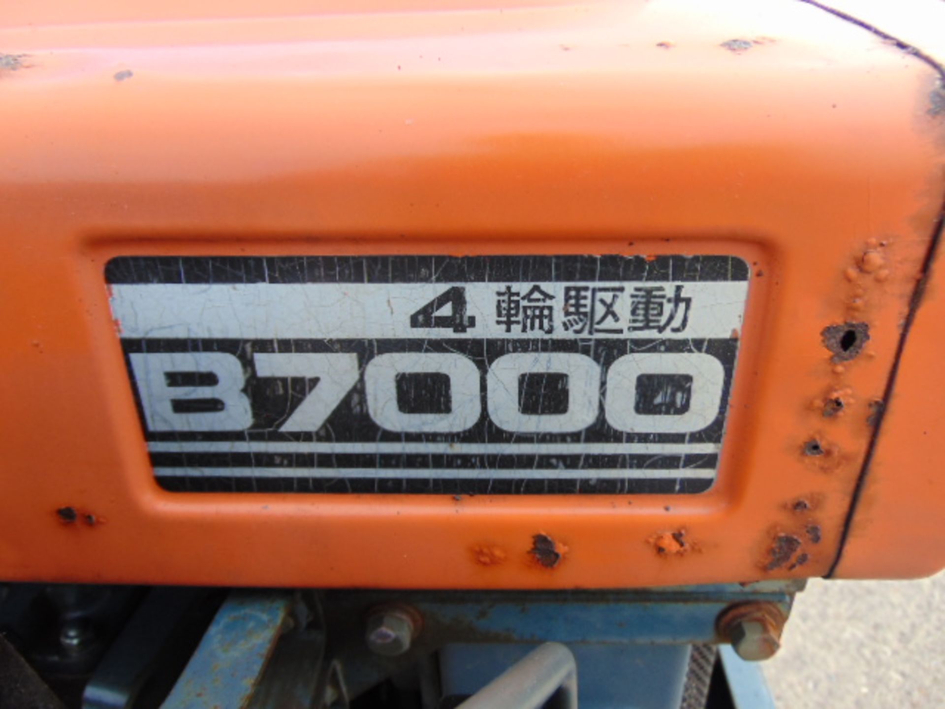 Kubota B7000 4WD Compact Tractor - Bild 15 aus 16