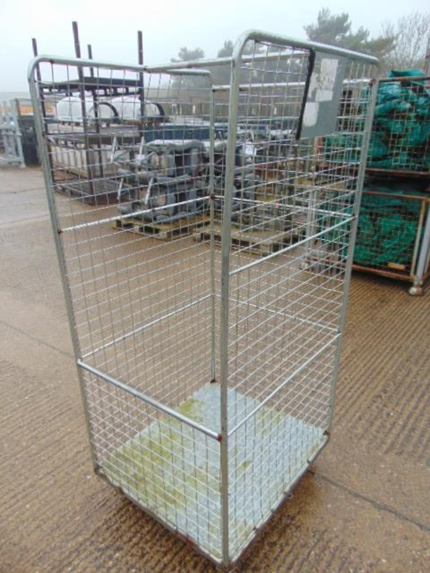 Qty 5 x Stock Cages - Image 6 of 7