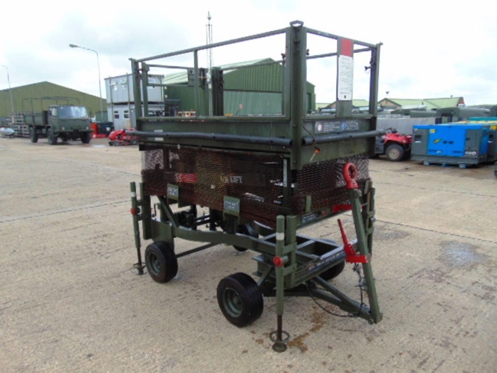 UK Lift 4m Mobile Hydraulic Work Platform - Image 7 of 17