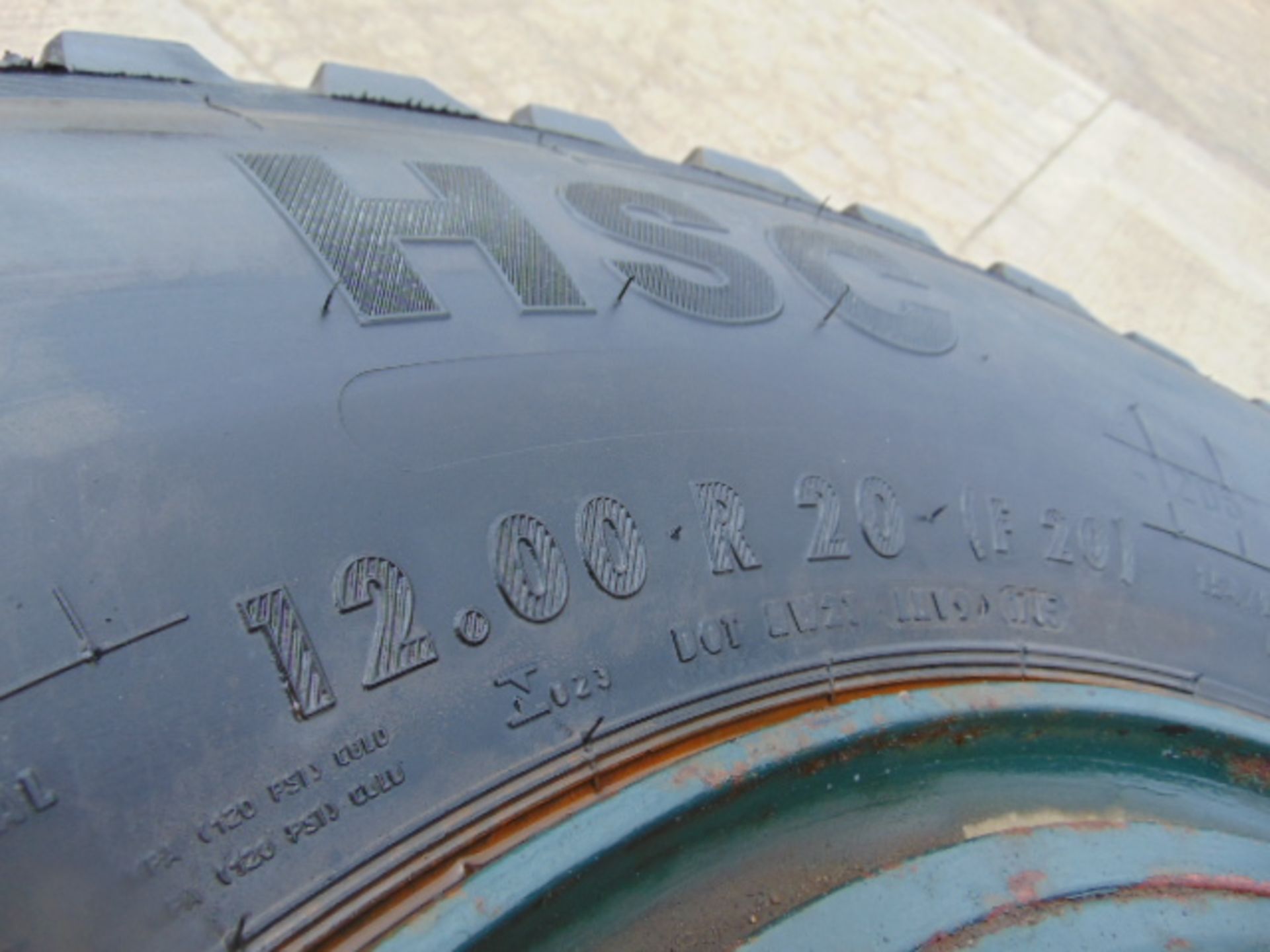 4 x Continental HSC 12.00 R20 Construction Tyres complete with 10 Stud Rims - Image 4 of 10