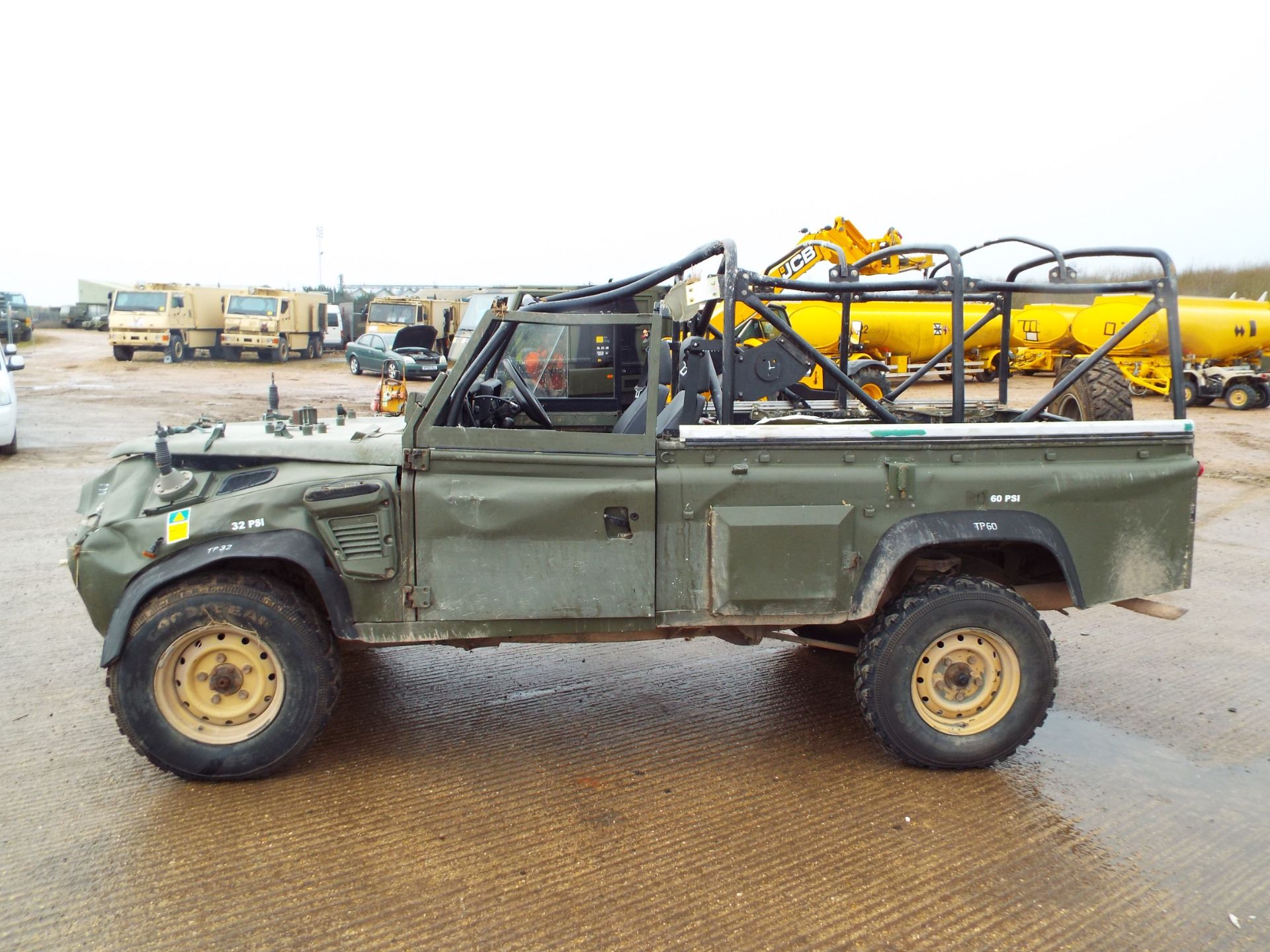 Military Specification Land Rover Wolf 110 Hard Top - Image 4 of 27