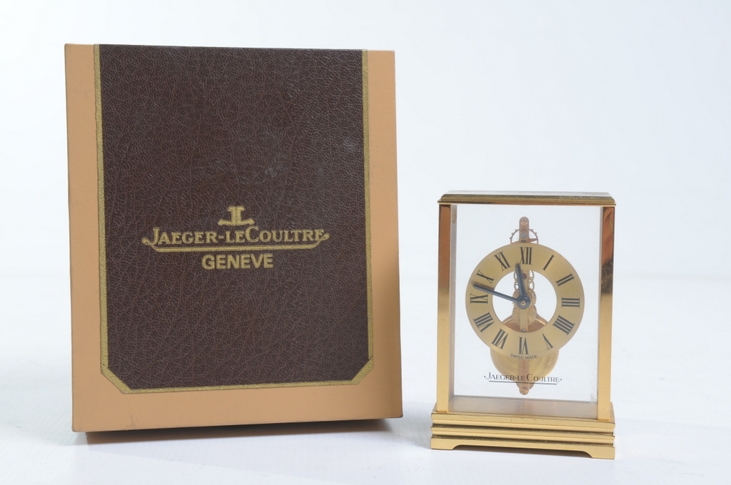 A Jaeger-le-Coultre mantel timepiece
With a 4.5cm gilt metal dial with Roman numerals with a