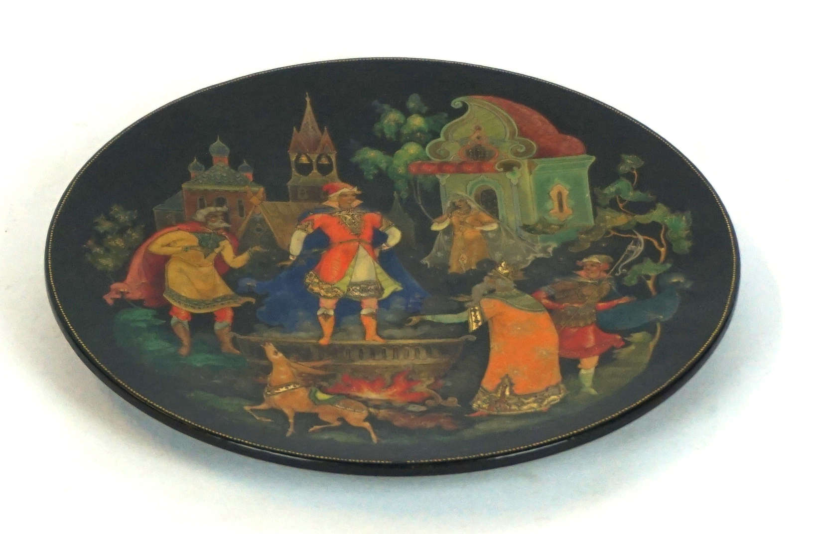 A finely painted Russian papier-mâché di