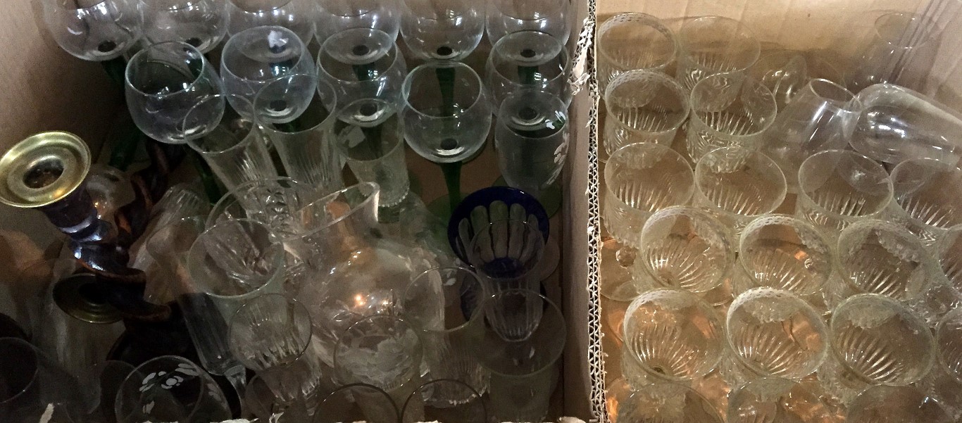 Two boxes of assorted glassware to include a good quality early 20th Century bohemian blue and