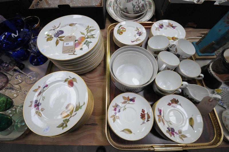 A Qty of Royal Worcester " Evesham " table wares, dinner and side plates, cups , saucers,
