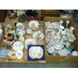 2 Trays of decorative ceramics including a Losol Ware jug, various trinket dishes,