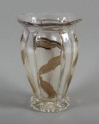 ART-DECO-VASE, farbloses Glas, mattiertes Dekor, Goldstaffage, ber., H 18, TSCHECHIEN, um 1930