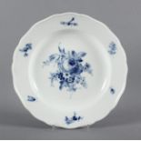 TIEFER TELLER, Dekor Deutsche Blume, kobaltblau, Dm 24,8, fünf Schleifstriche, MEISSEN, 1860-1924