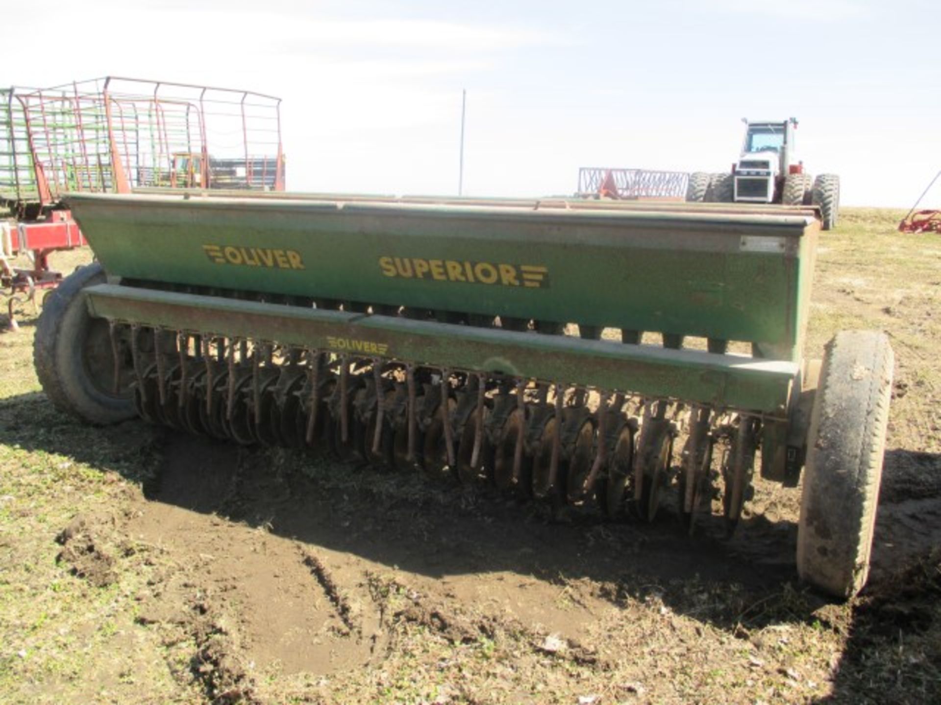 Oliver grain drill, dbl disc, w/grass seed - Image 2 of 3