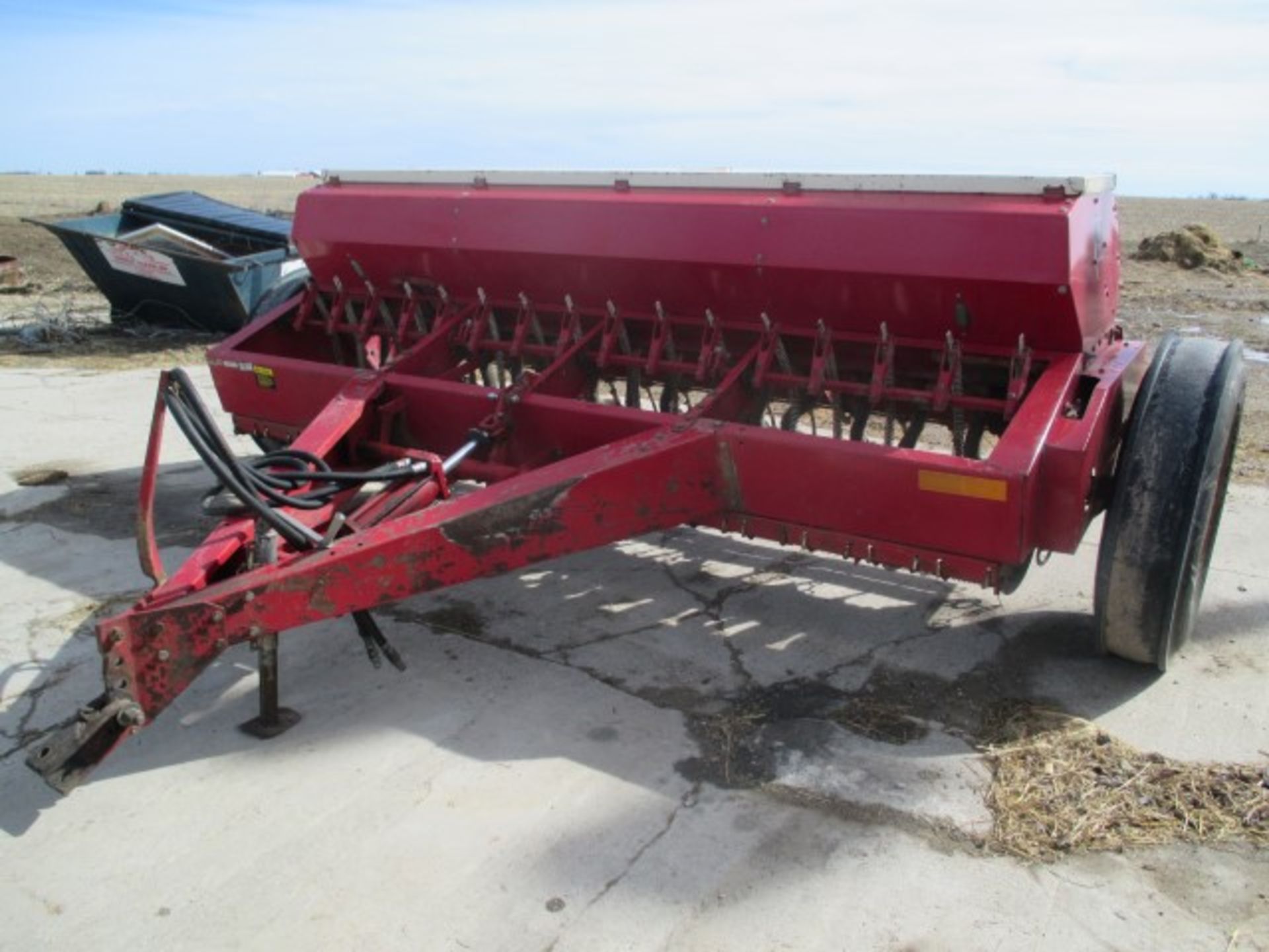 IH-5100 grain drill