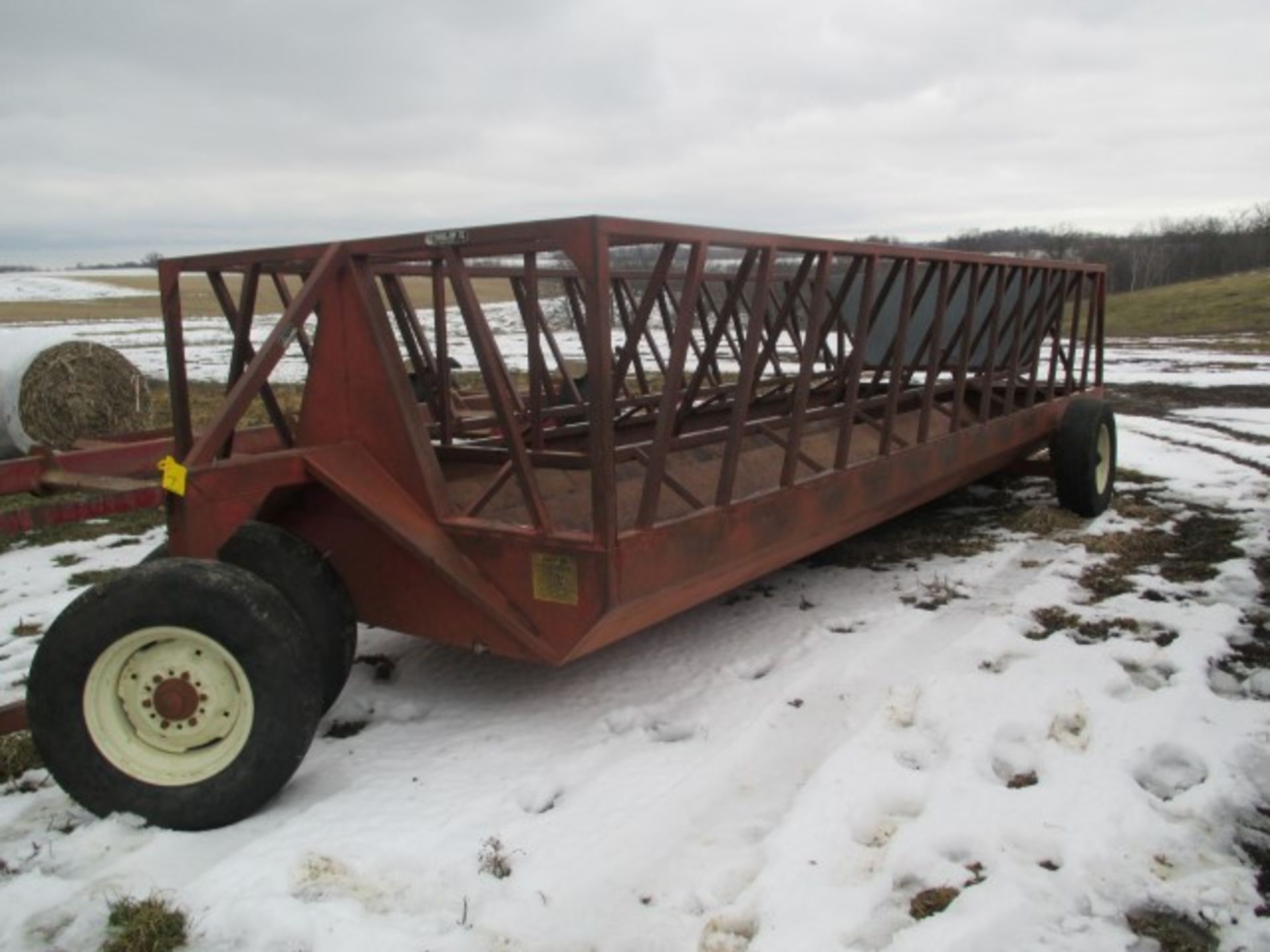 Notch 20' feeder wagon