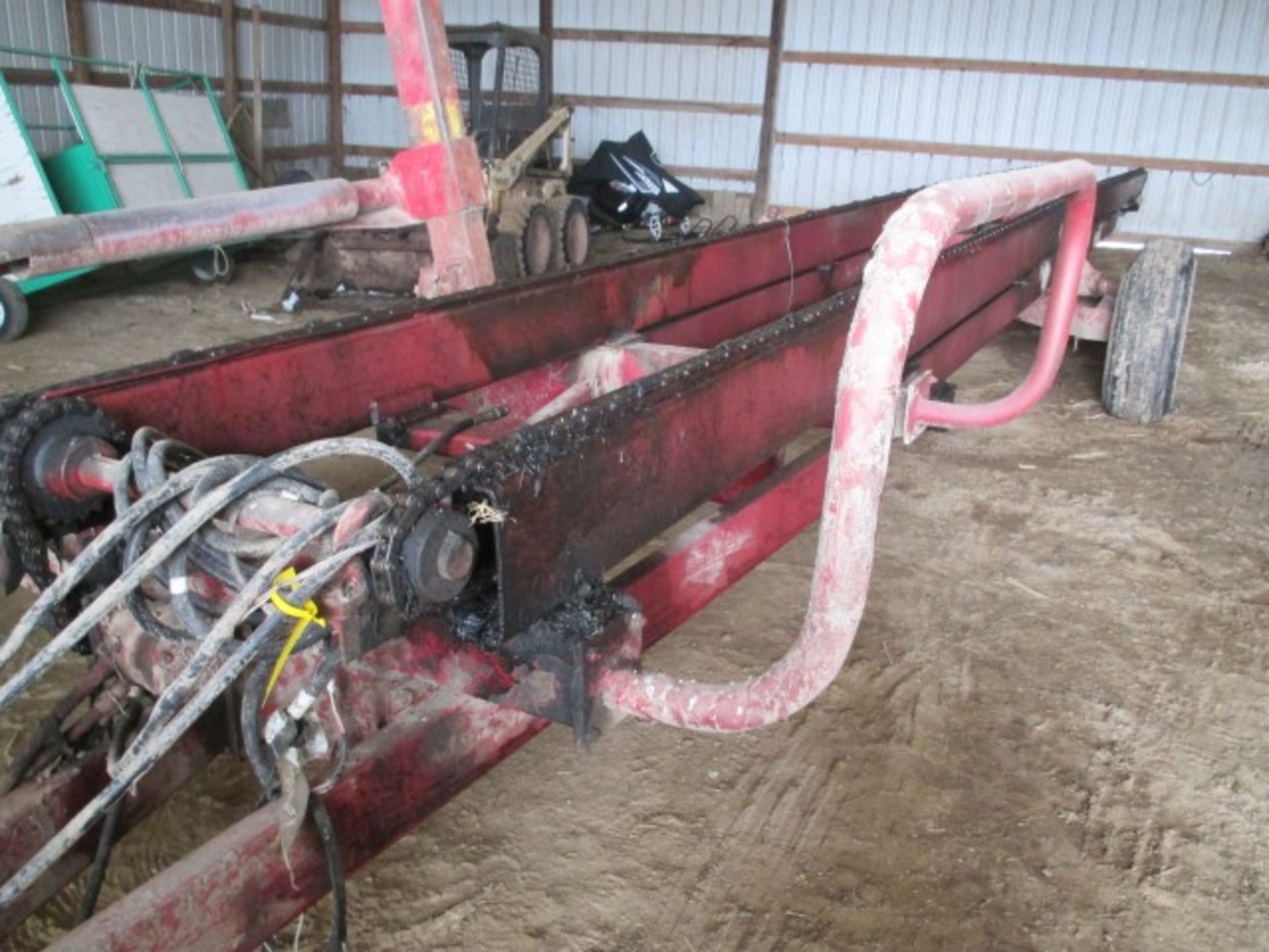 Hyd conveyor bale mower w/lift