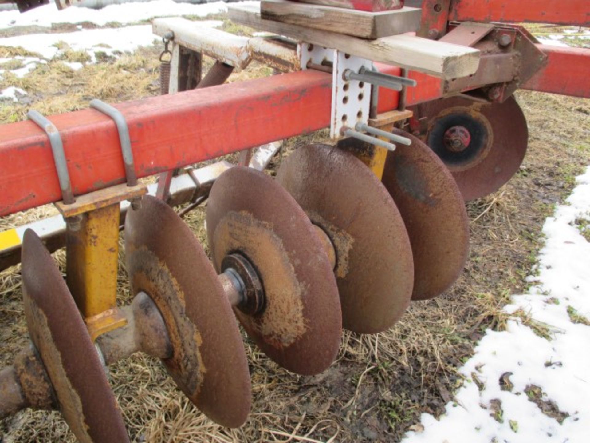 Kewaunee 20' disc w/harrow - Image 4 of 5