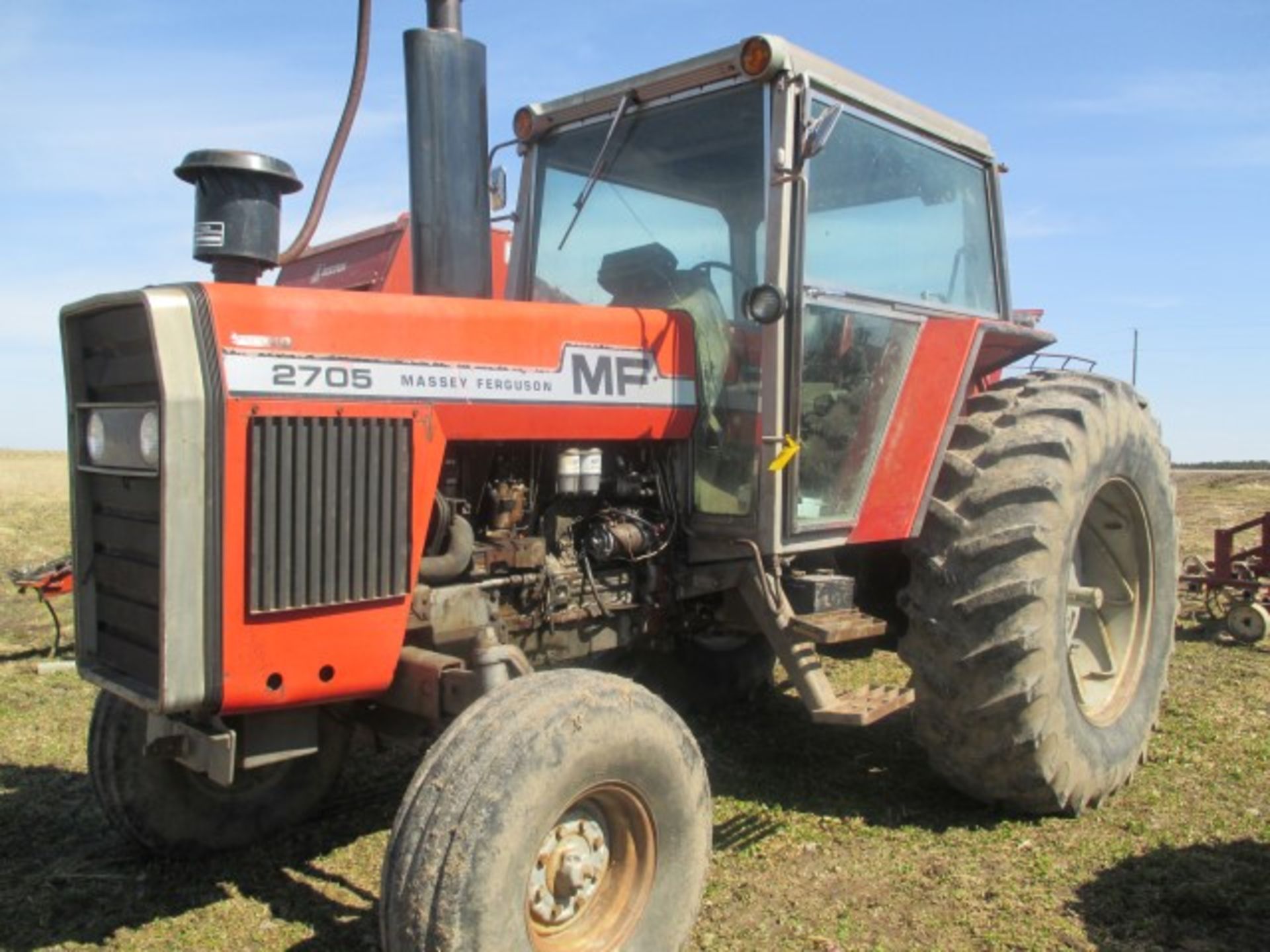 MF-2705, cab, dsl, 3-pt, pto, 20.8R38 rear tires, 3150-hrs, SN:9R00I922