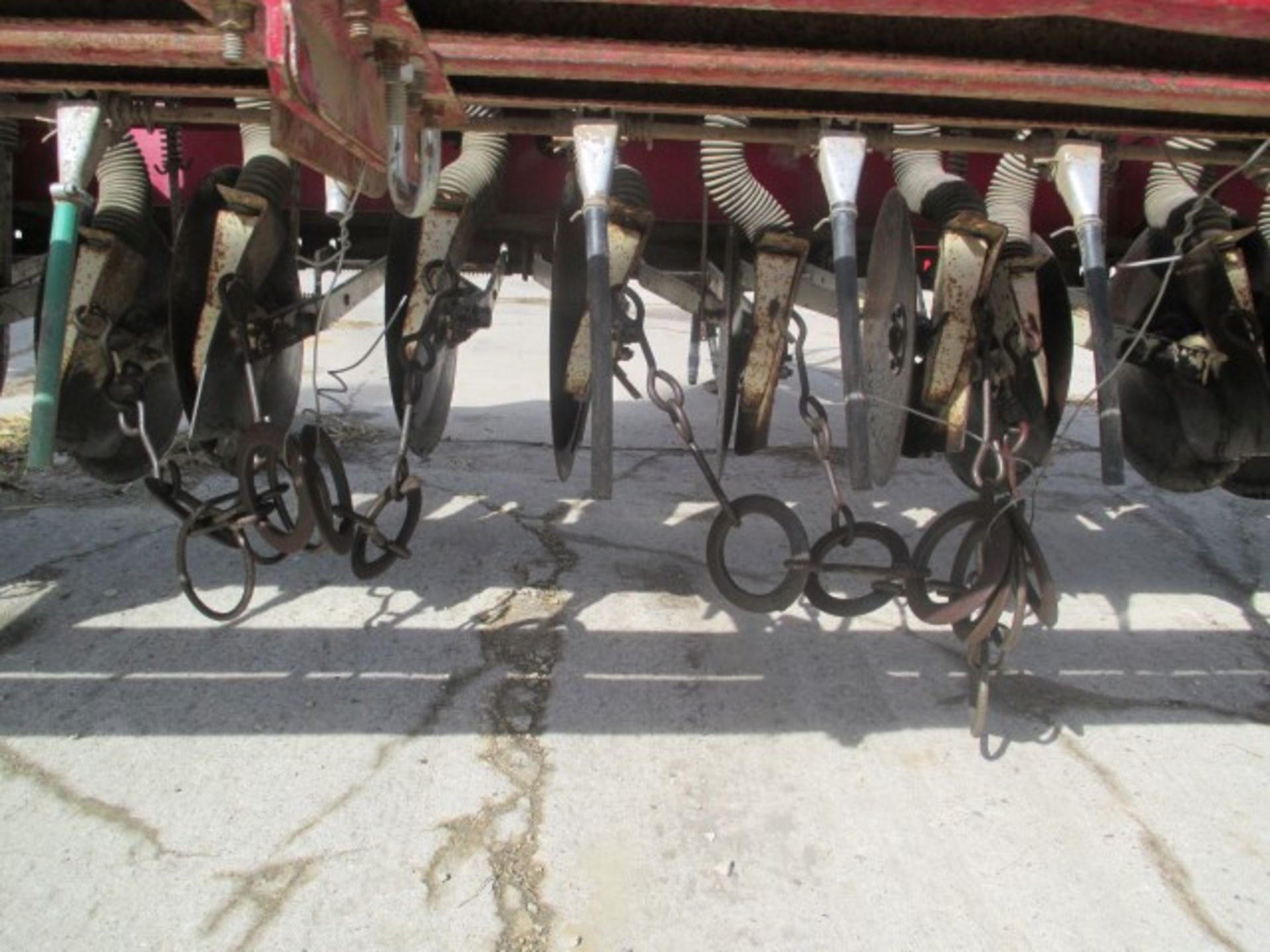 IH-5100 grain drill - Image 5 of 5