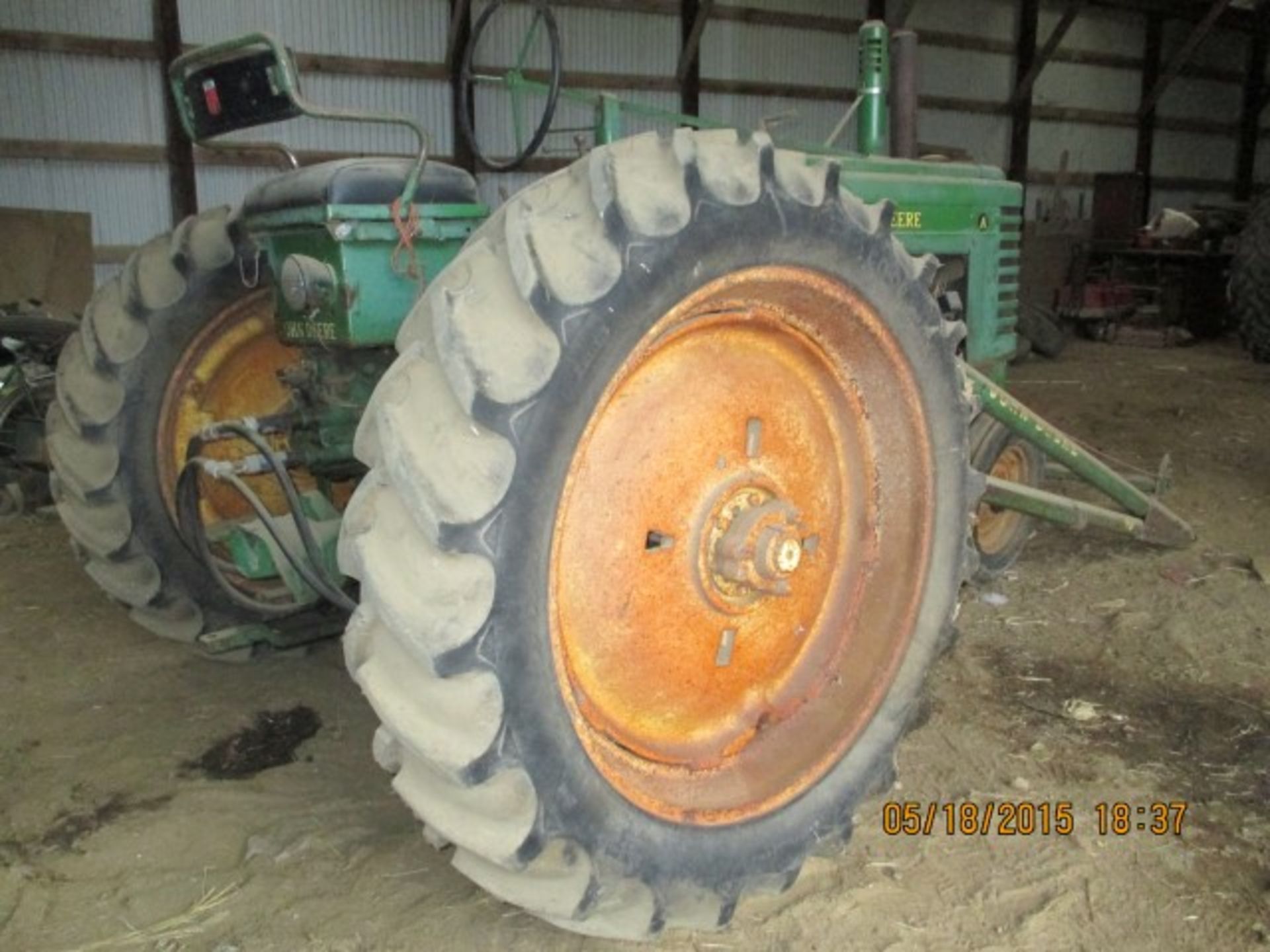 JD A, non-runner, w/loader, no bucket - Image 2 of 2