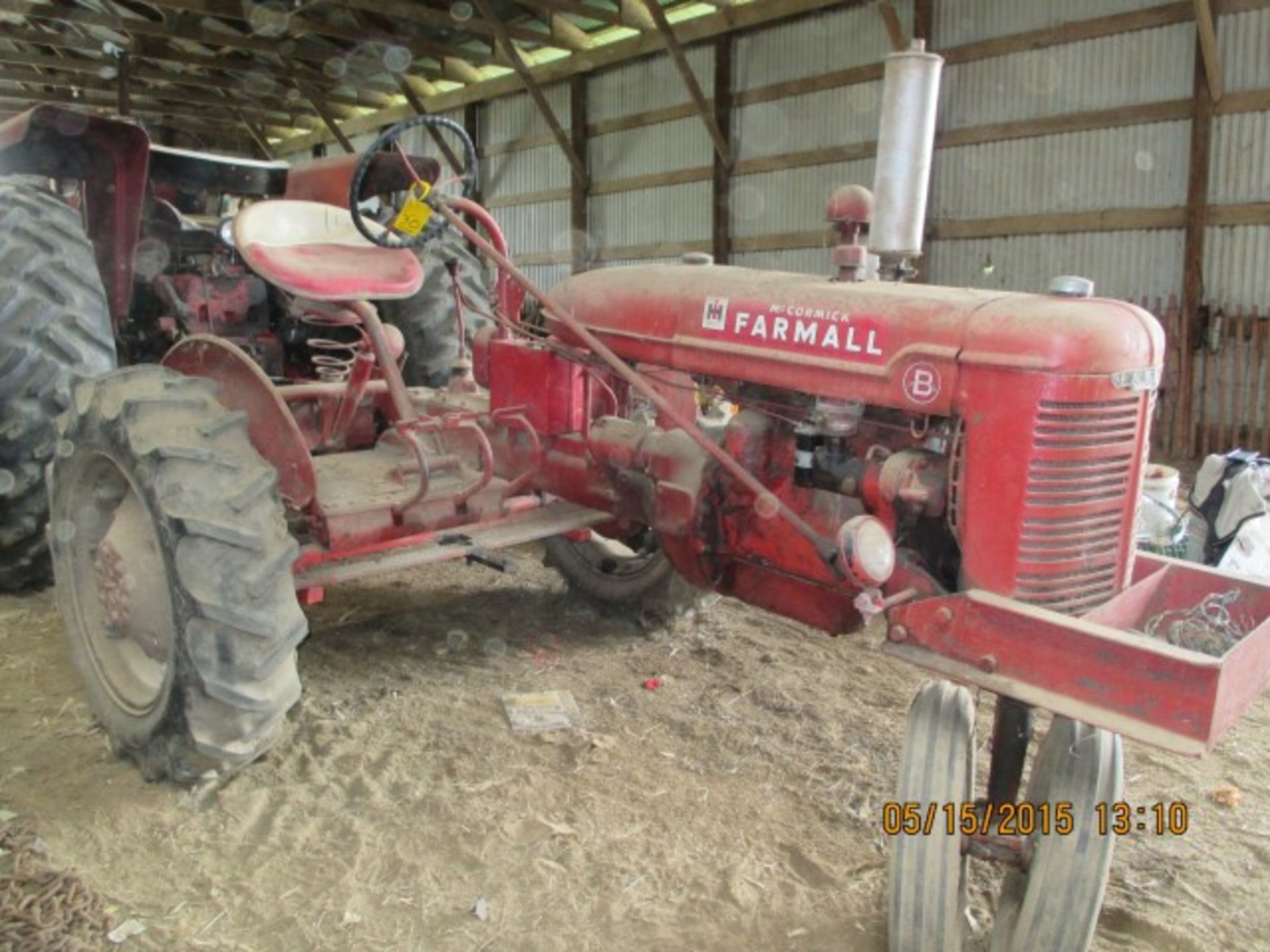 Farmall B, Culti-Vision, nf tractor