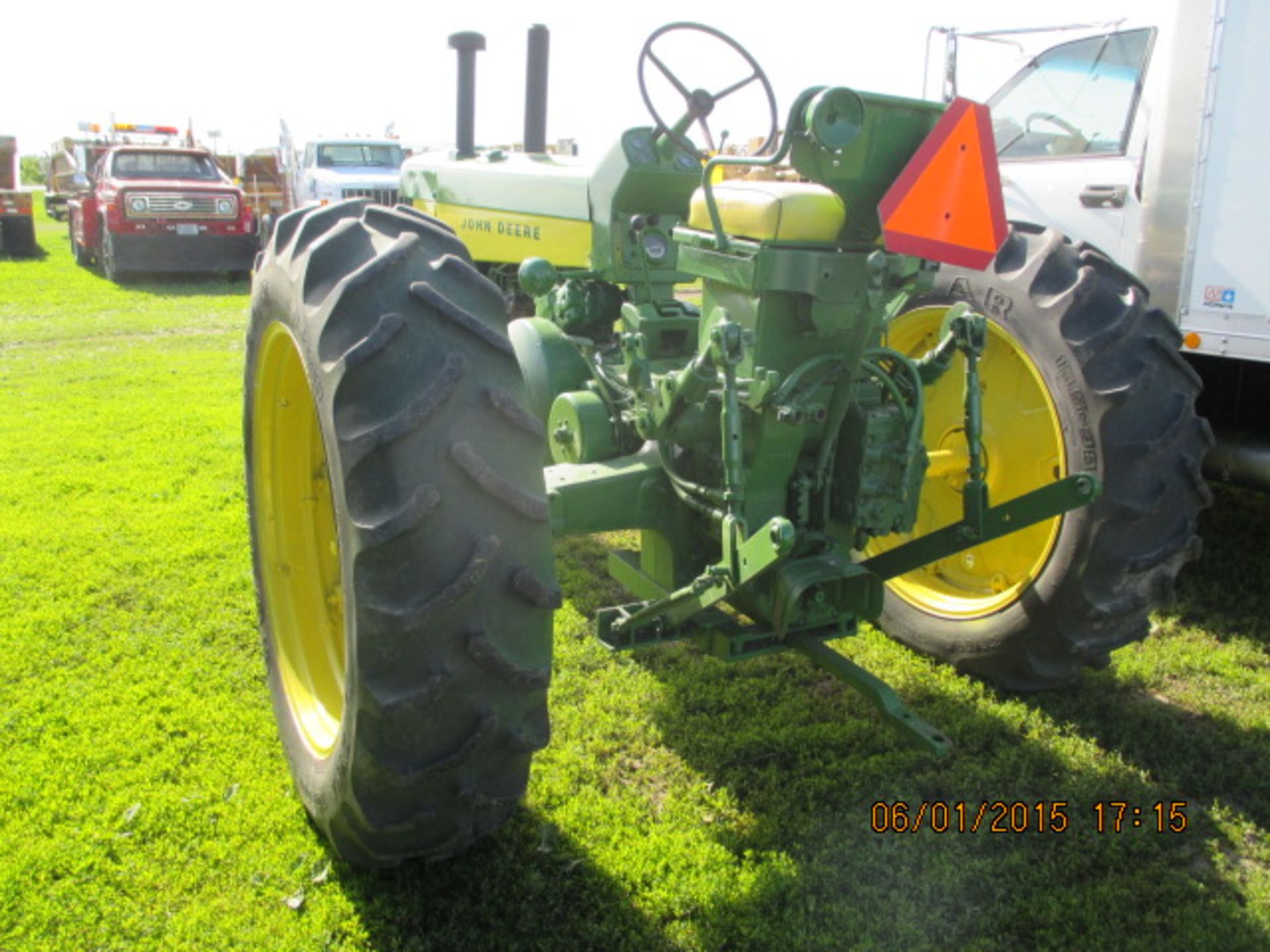 JD 630 Tractor - Image 2 of 16