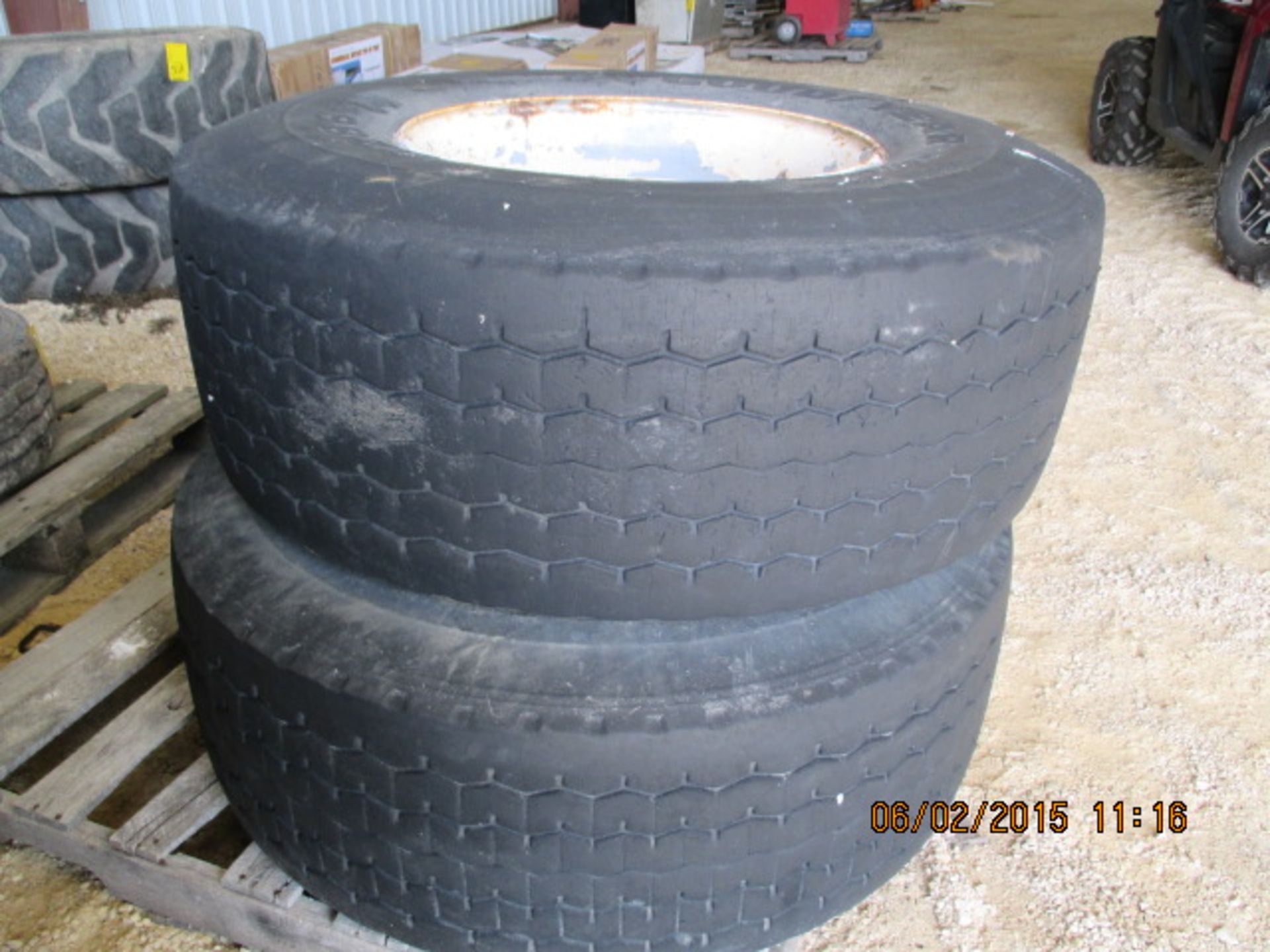 (2) 425/65R22.5 tires/rims - Image 2 of 2