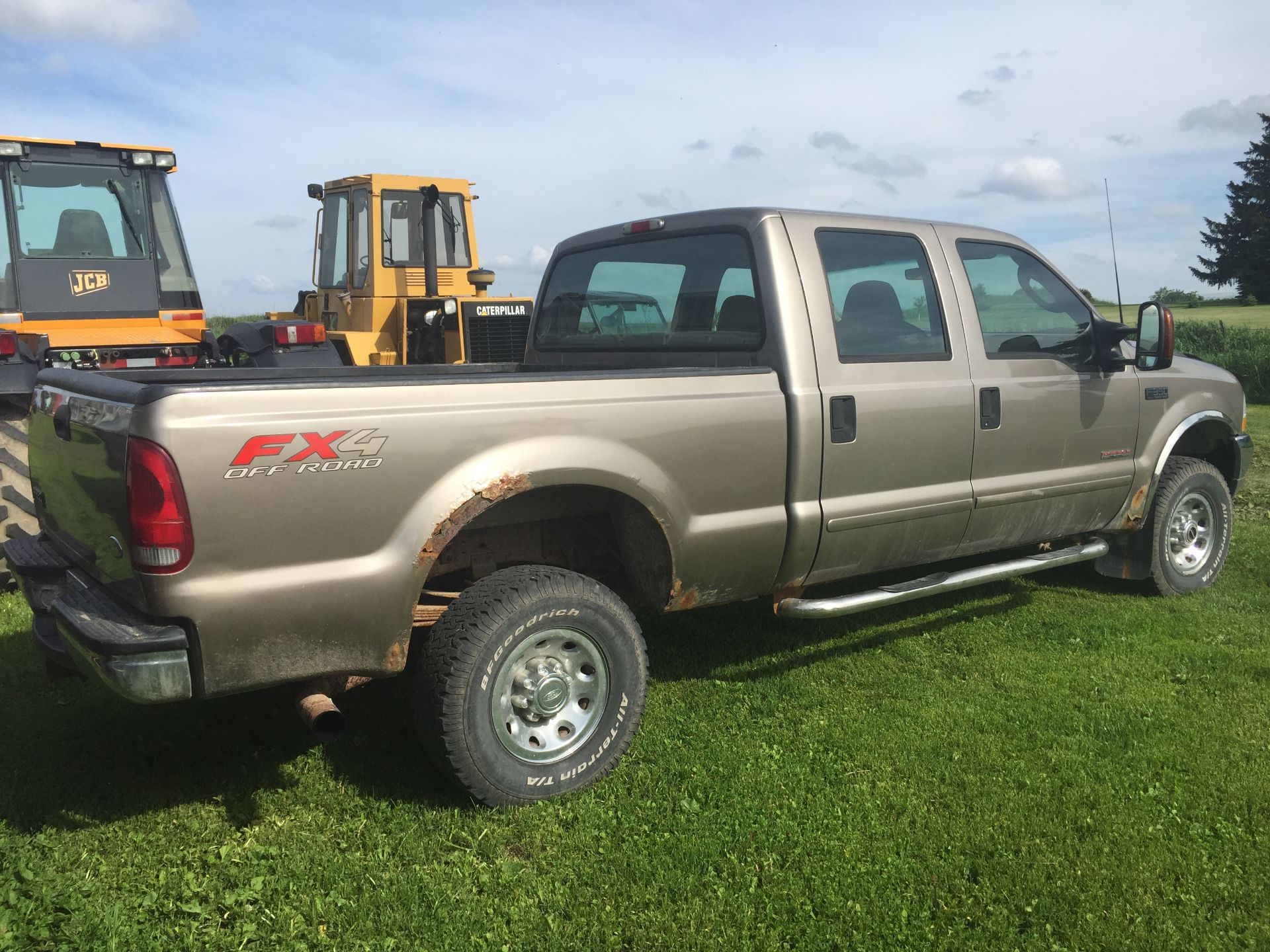 2003 Ford F350 Super Duty XLT Crew Cab 4x4 6.0 Diesel - Image 3 of 12