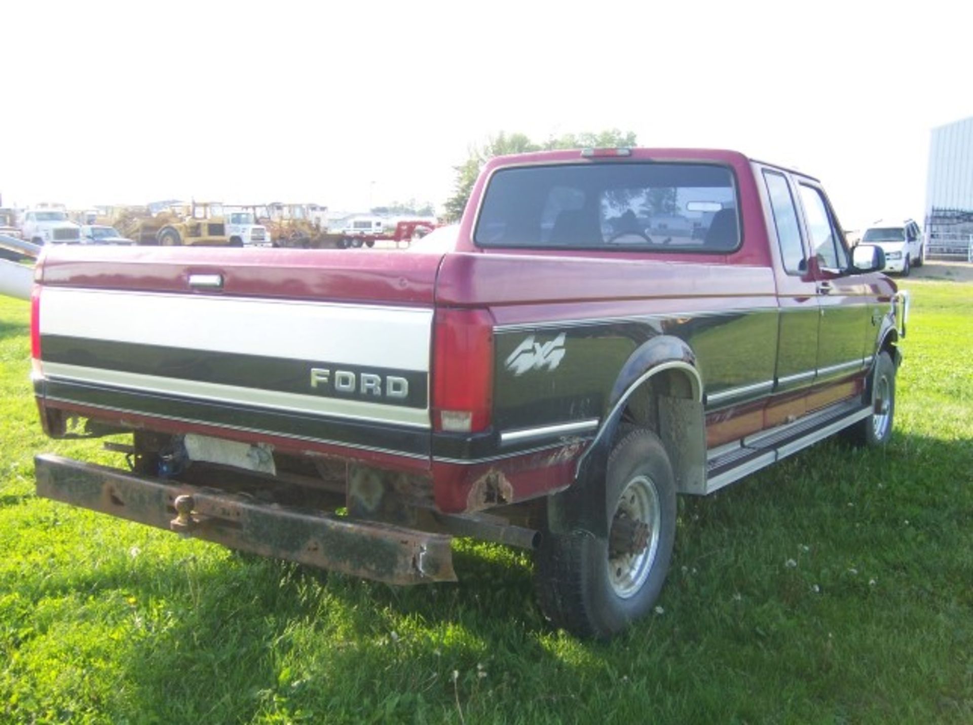 1995 Ford F-250 XLT, ext cab, 4x4, auto, 5.8 V-8, gas, 108,936 miles, VIN:1FTHX26H3SKA29460 - Image 2 of 2