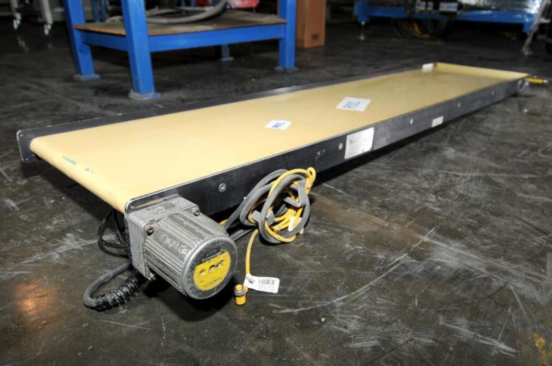 Conveyor simple 18" x 60", Brand: Parker model: n/a, serial num: n/a, usage: multiple, coments: with - Image 2 of 10