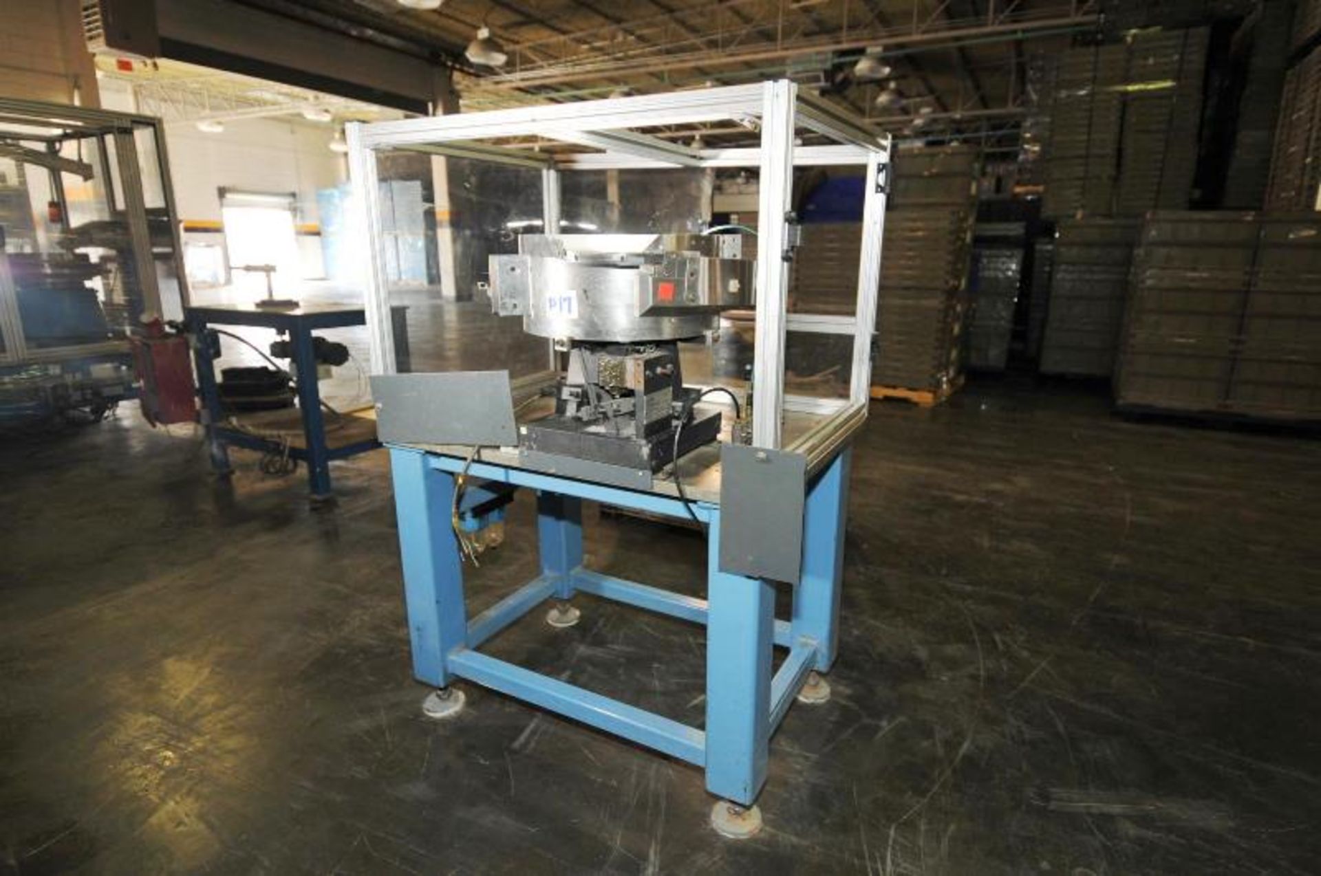 workstation, usage: assembly feeder, brand: n/a, condition: medium. Location: Cd. Juarez or El