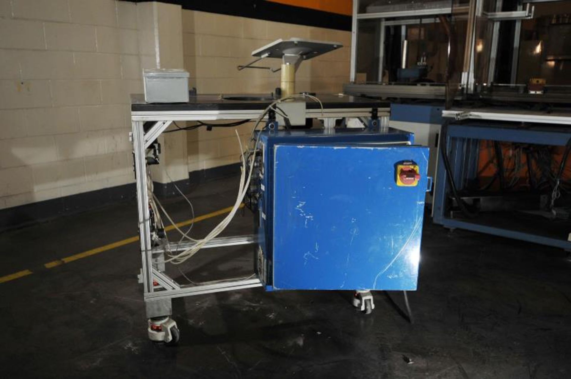 Workstation, usage: assembly, Inovative Automation, condition: spare parts. Location: Cd. Juarez - Image 7 of 12