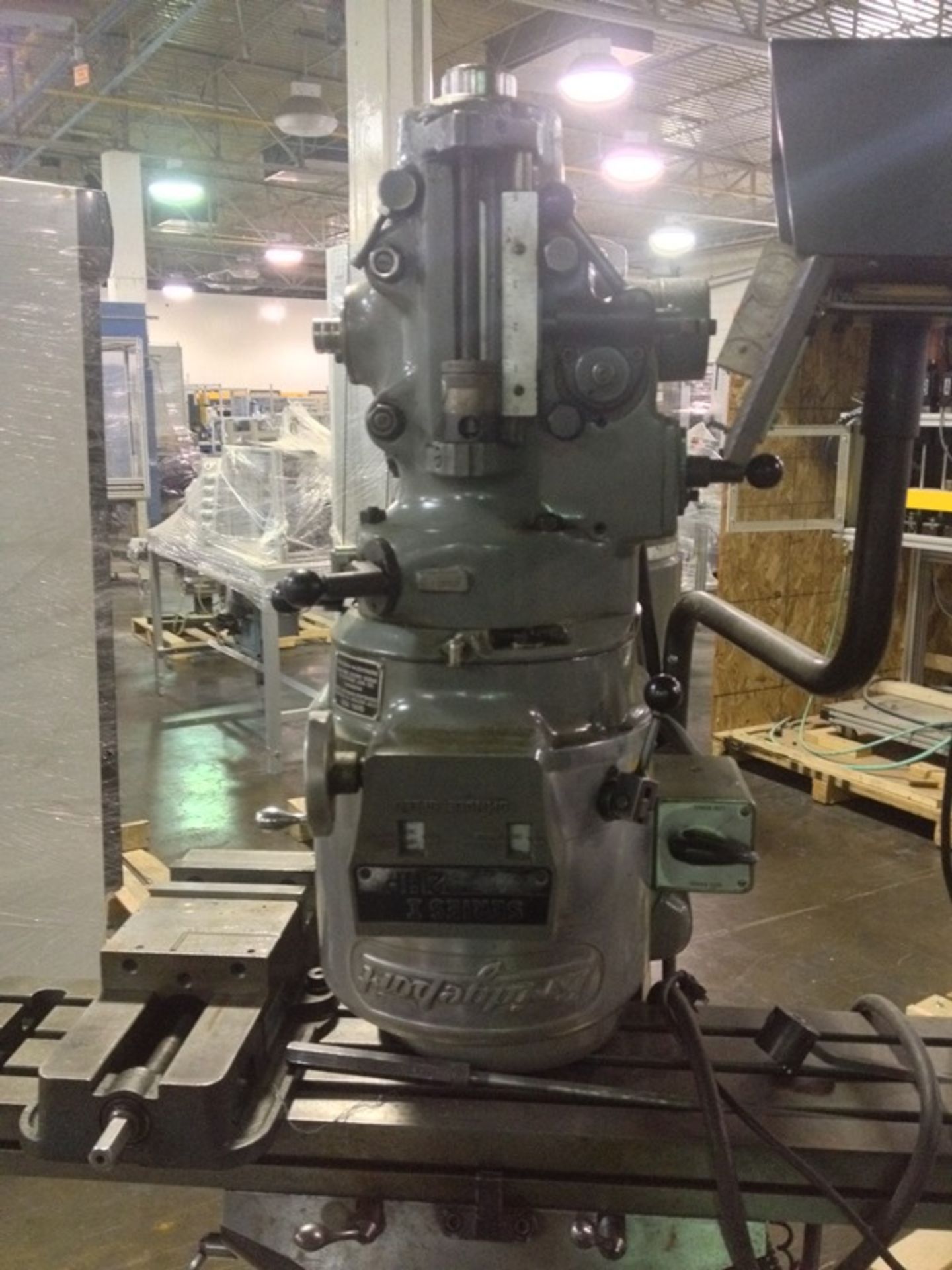 2HP Milling Machine, Brand: Bridgeport, Series: 2J 123204-2. Condition: Good, Location: Cd. Juarez - Image 12 of 20
