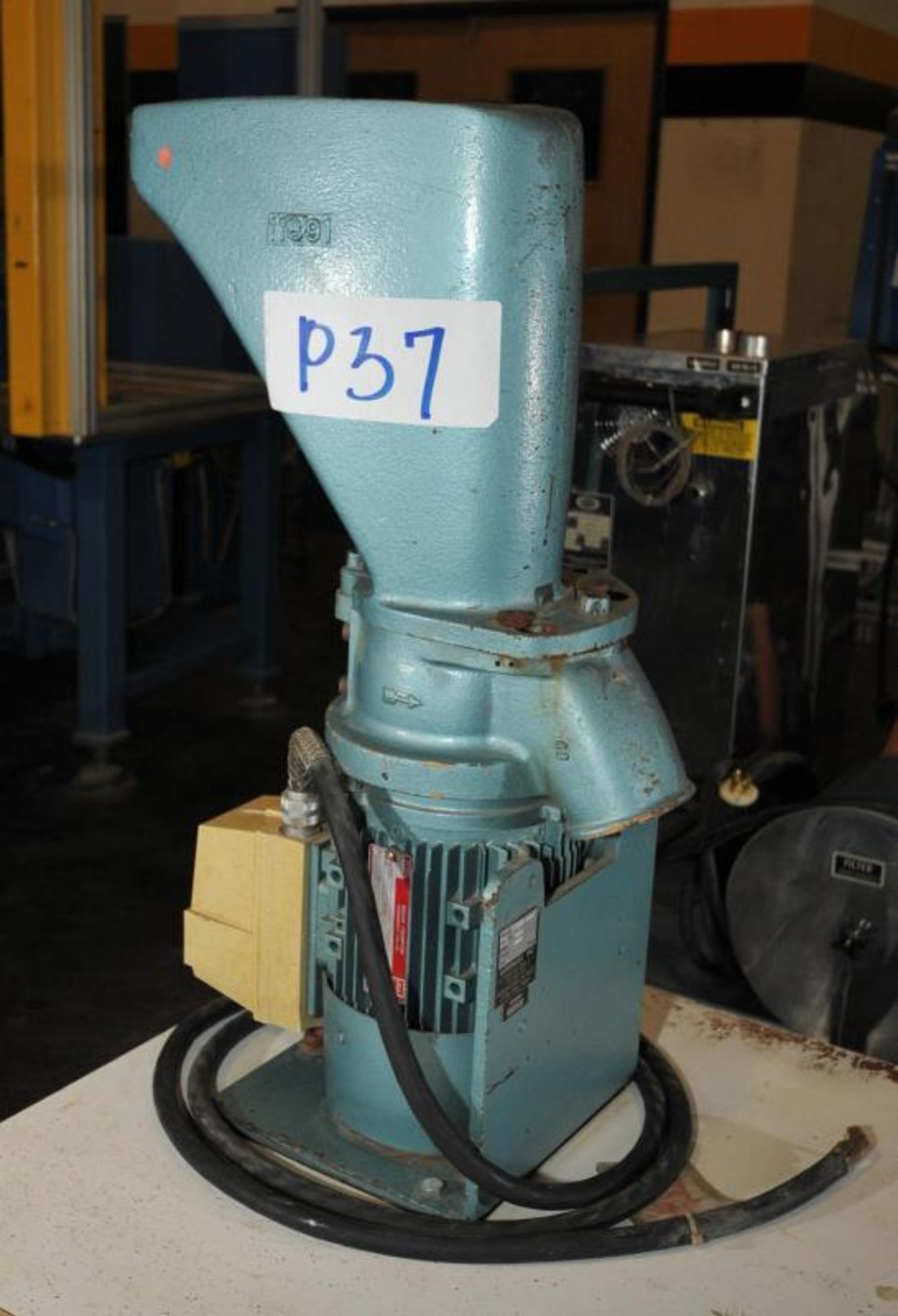 motor, brand: brook crompton, usage: overmolding machine, condition: good. Location: Cd. Juarez or - Image 5 of 10