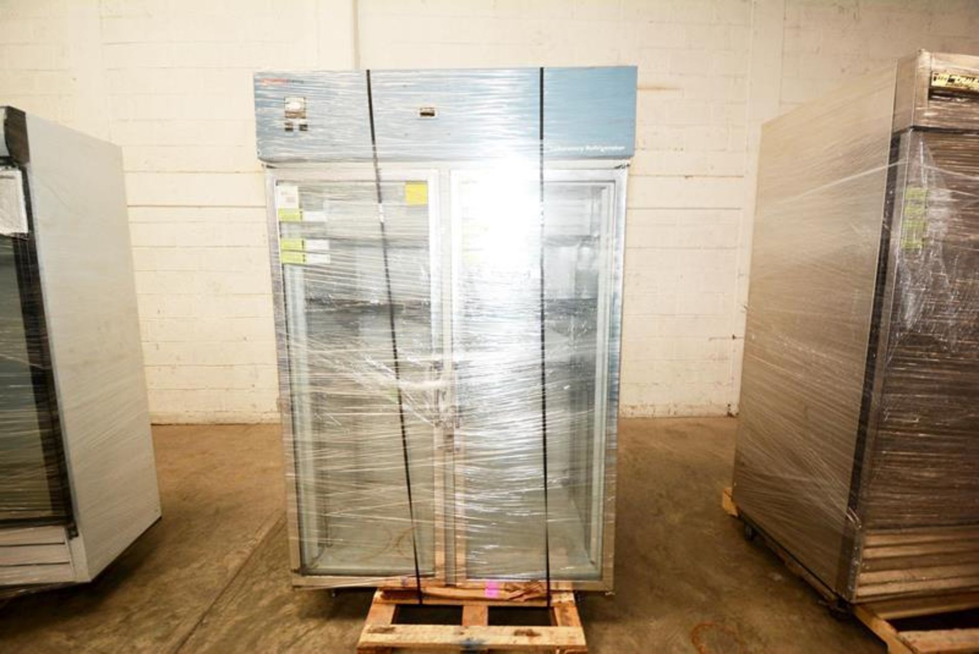 Refrigerator used to keep samples at the QC and testing lab. Located in Cd. Juarez.  Refrigerador - Image 5 of 14
