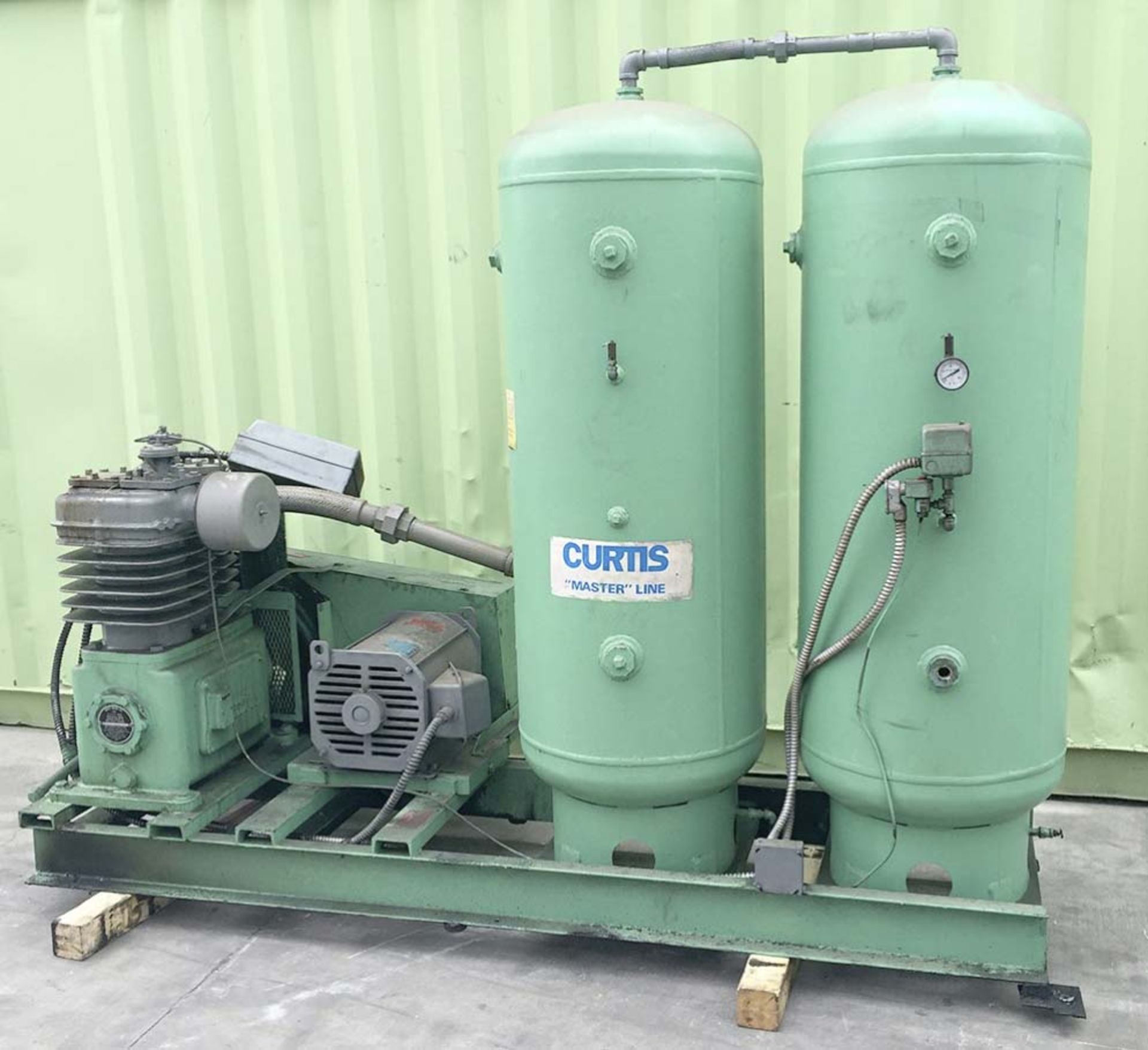 NICE! CURTIS C98 25hp AIR COMPRESSOR w/ TWIN 120GAL TANK