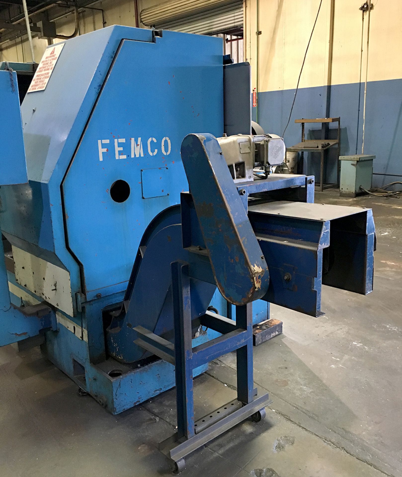 FEMCO WNCL 35/60 CNC LATHE TURNING CENTER w/ FANUC CONTROL + CHIP CONVEYOR - Image 9 of 13